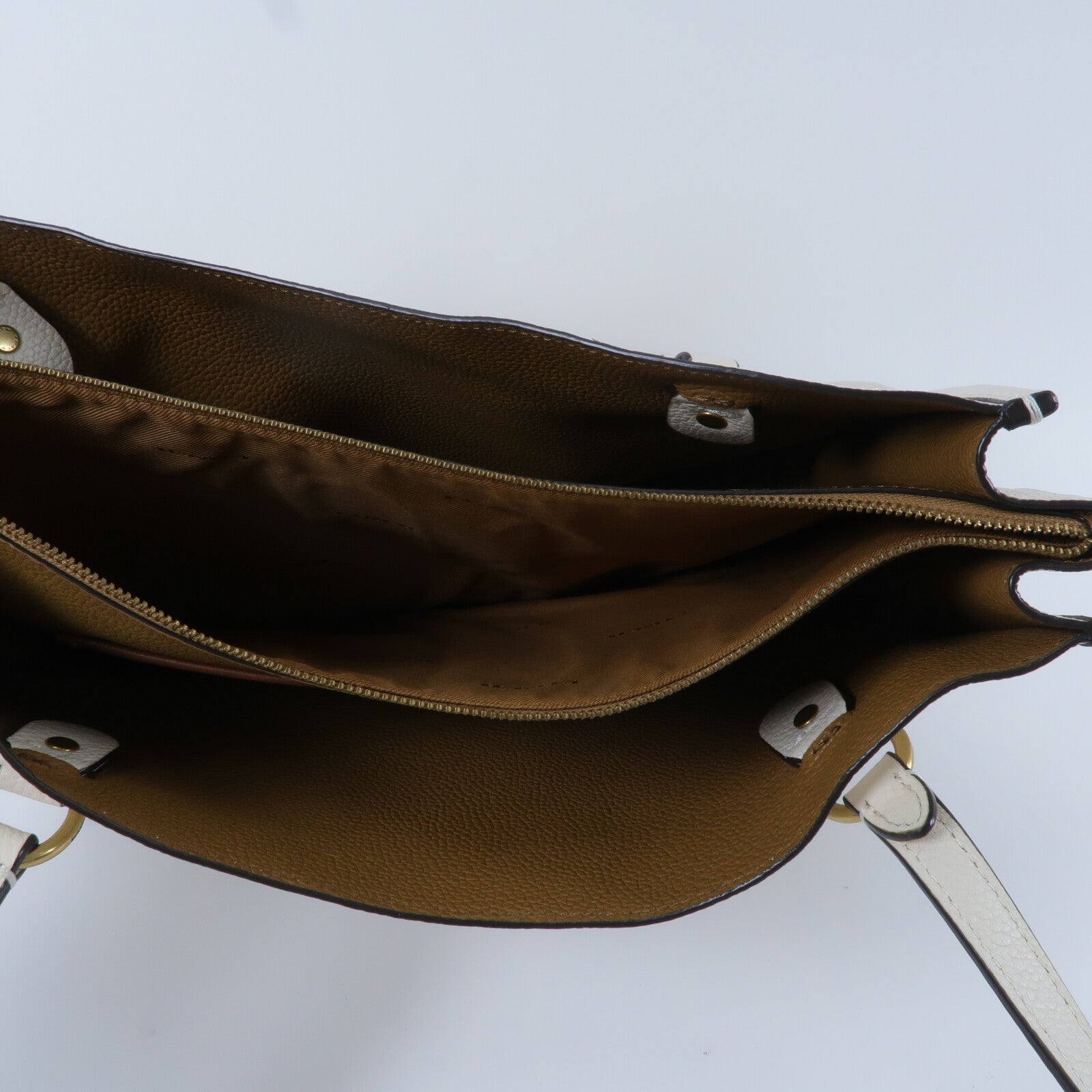COACH 牛皮皮革Shoulder Bag肩背袋