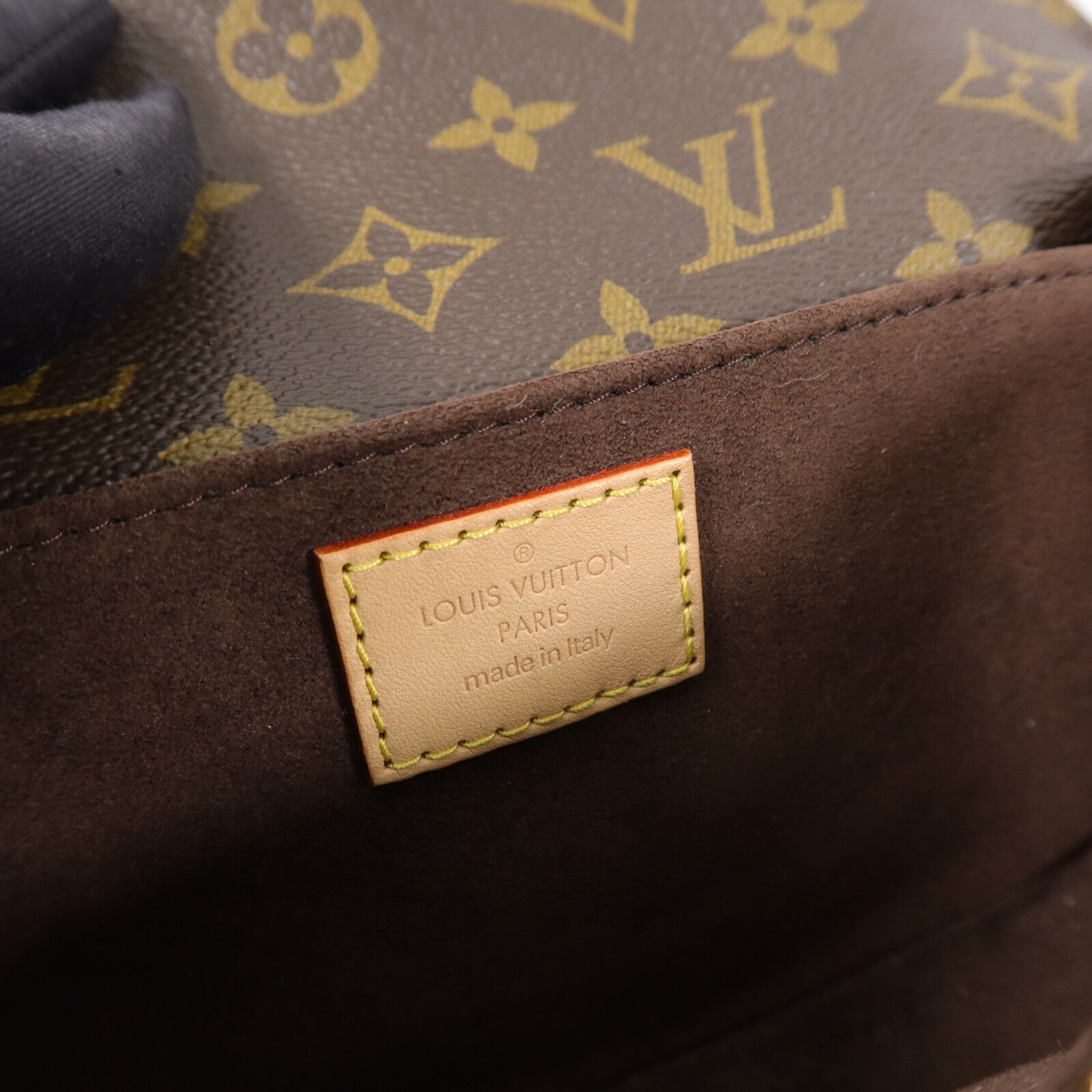 LOUIS VUITTON Monogram Pochette Metis East West手挽肩背兩用袋