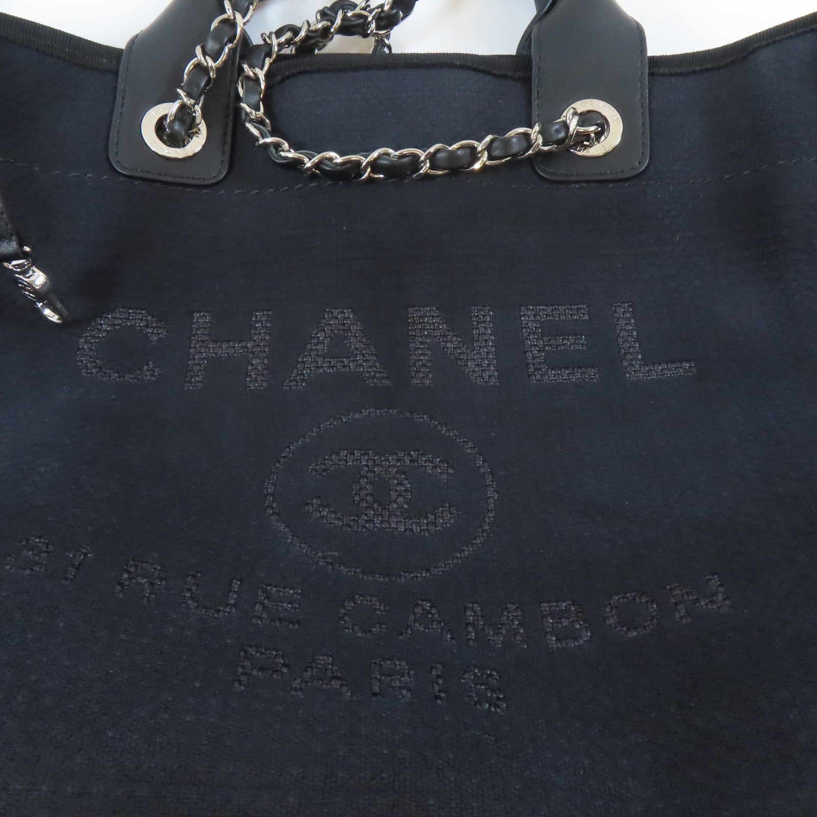 CHANEL 帆布Deauville Tote Medium銀扣手挽肩背兩用袋黑色