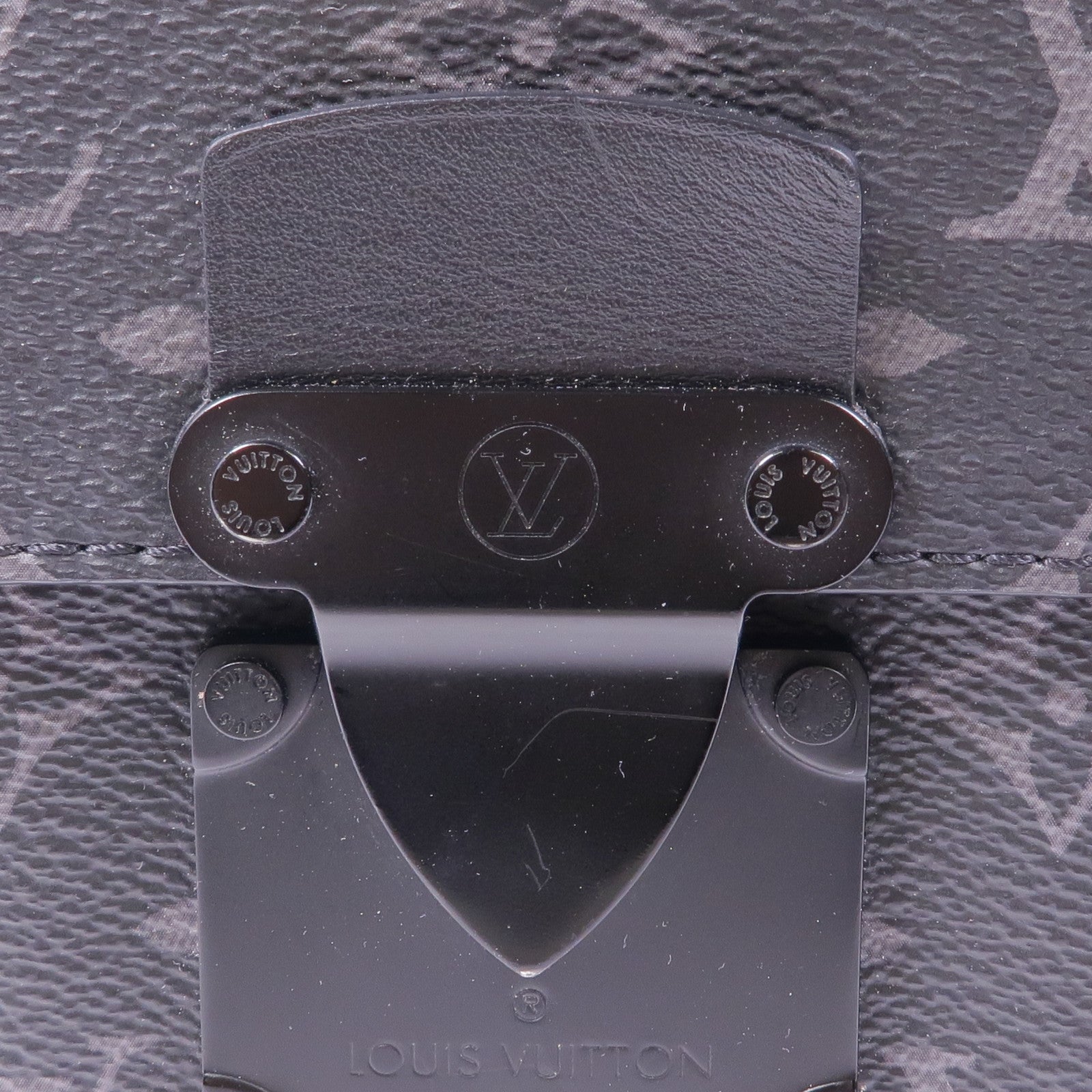 LOUIS VUITTON Monogram Eclipse S-Lock肩背袋