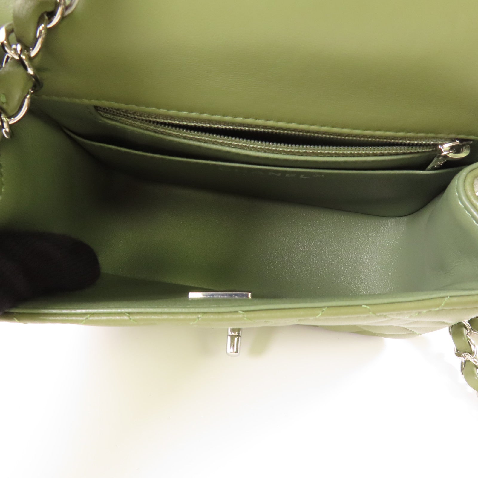 CHANEL 皮革Chain Shoulder銀扣鏈帶肩背袋