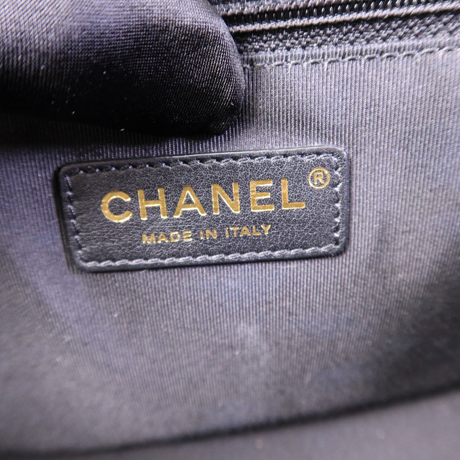 CHANEL 牛皮皮革Boy 28鏈帶手挽肩背兩用袋