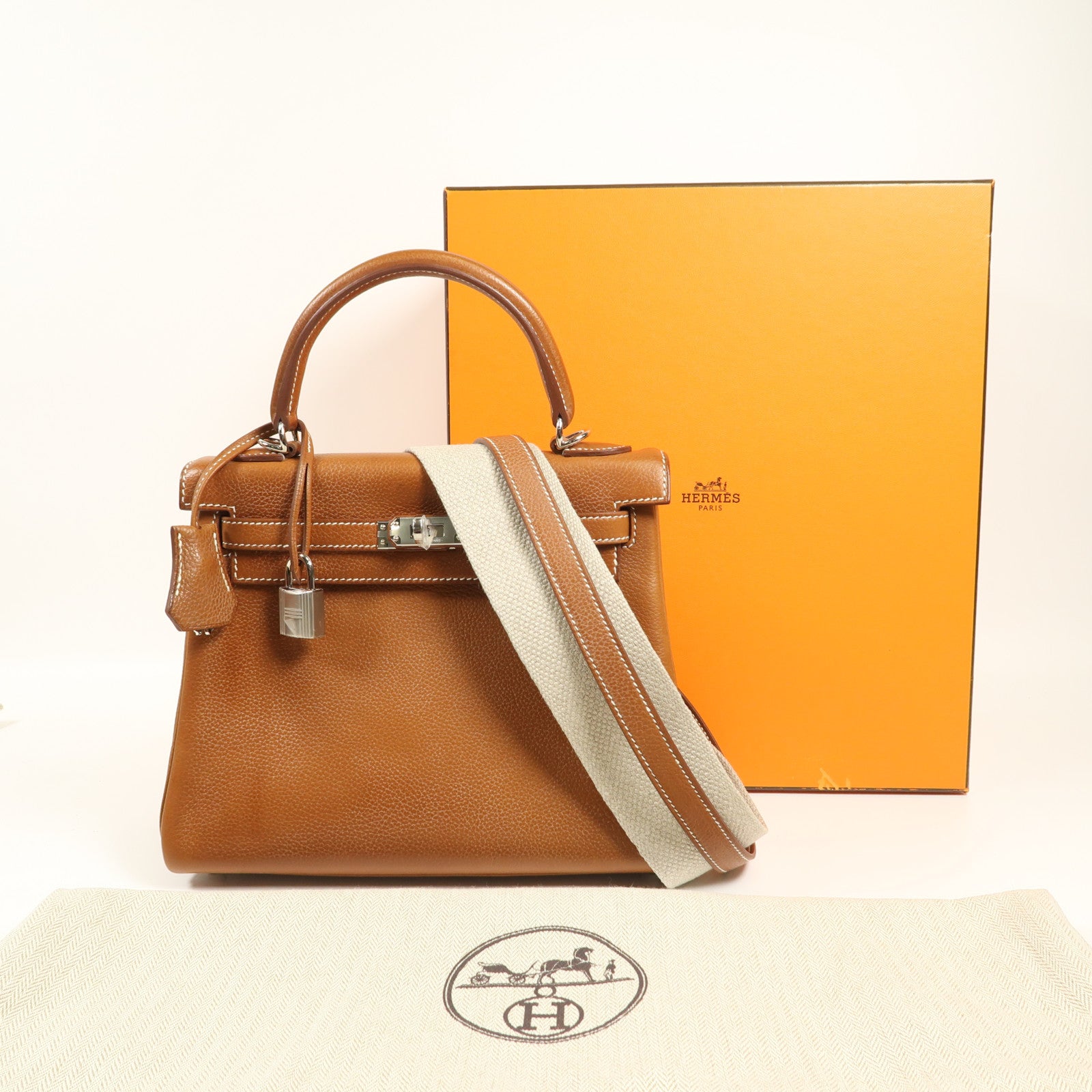 HERMES Barenia皮革Kelly 25銀扣手挽肩背兩用袋Fauve