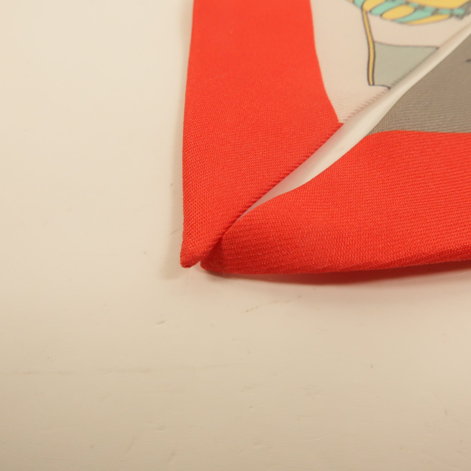 HERMES 絲質Twilly絲巾