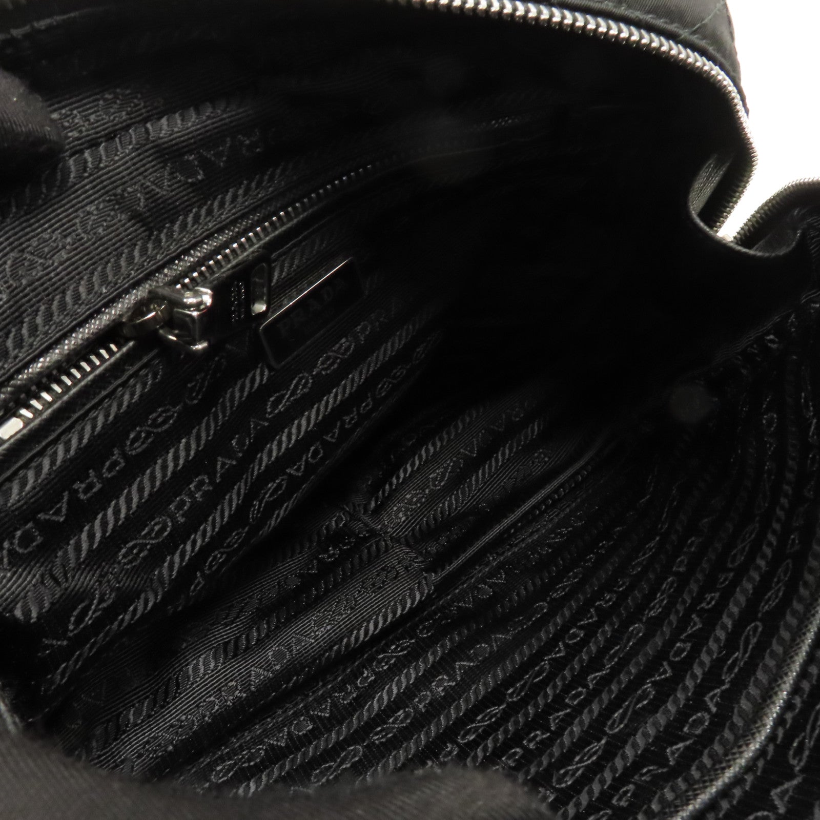 PRADA 尼龍Banddiera Black Tessuto銀扣手挽肩背兩用袋黑色
