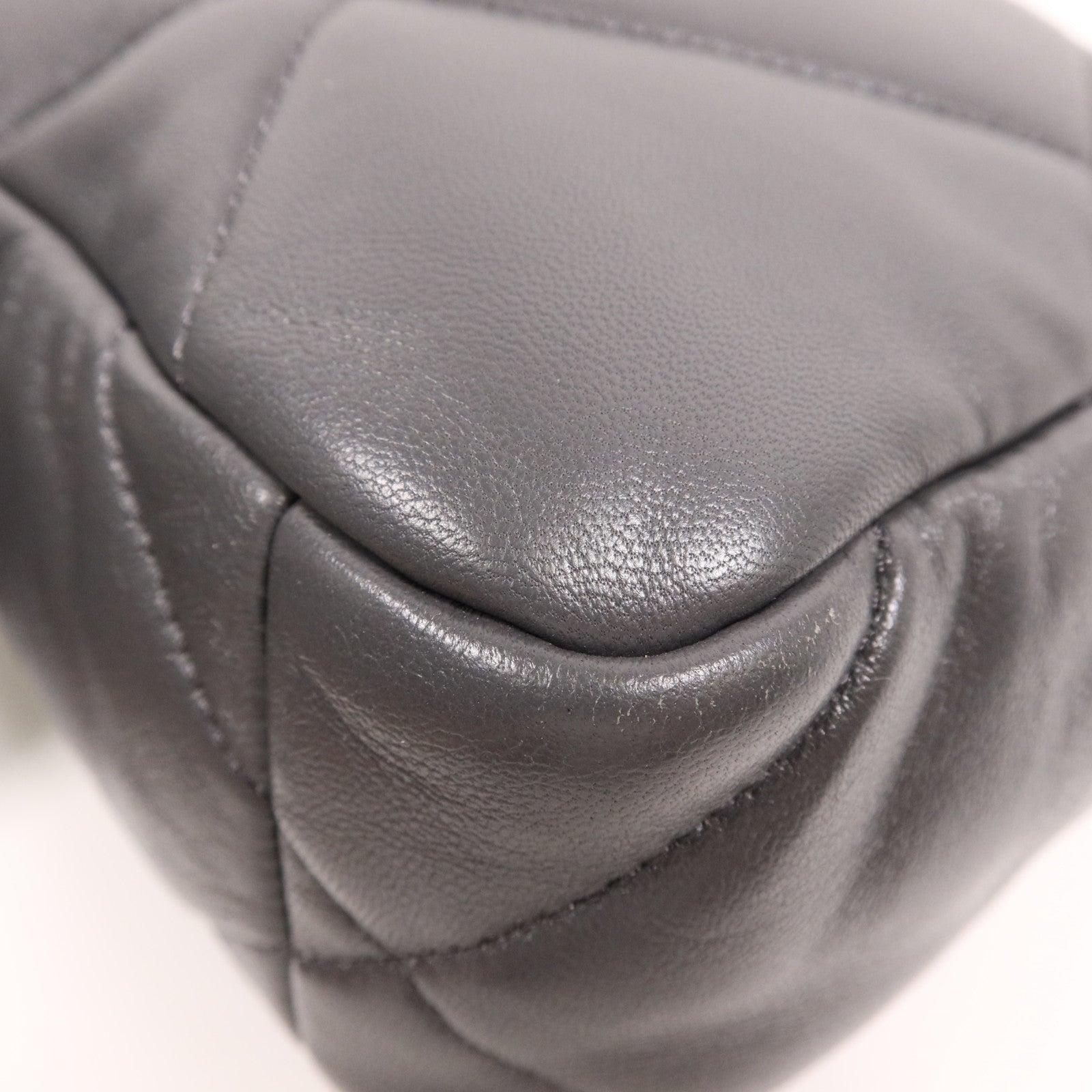 CHANEL 羊皮皮革C19 Small鏈帶肩背袋