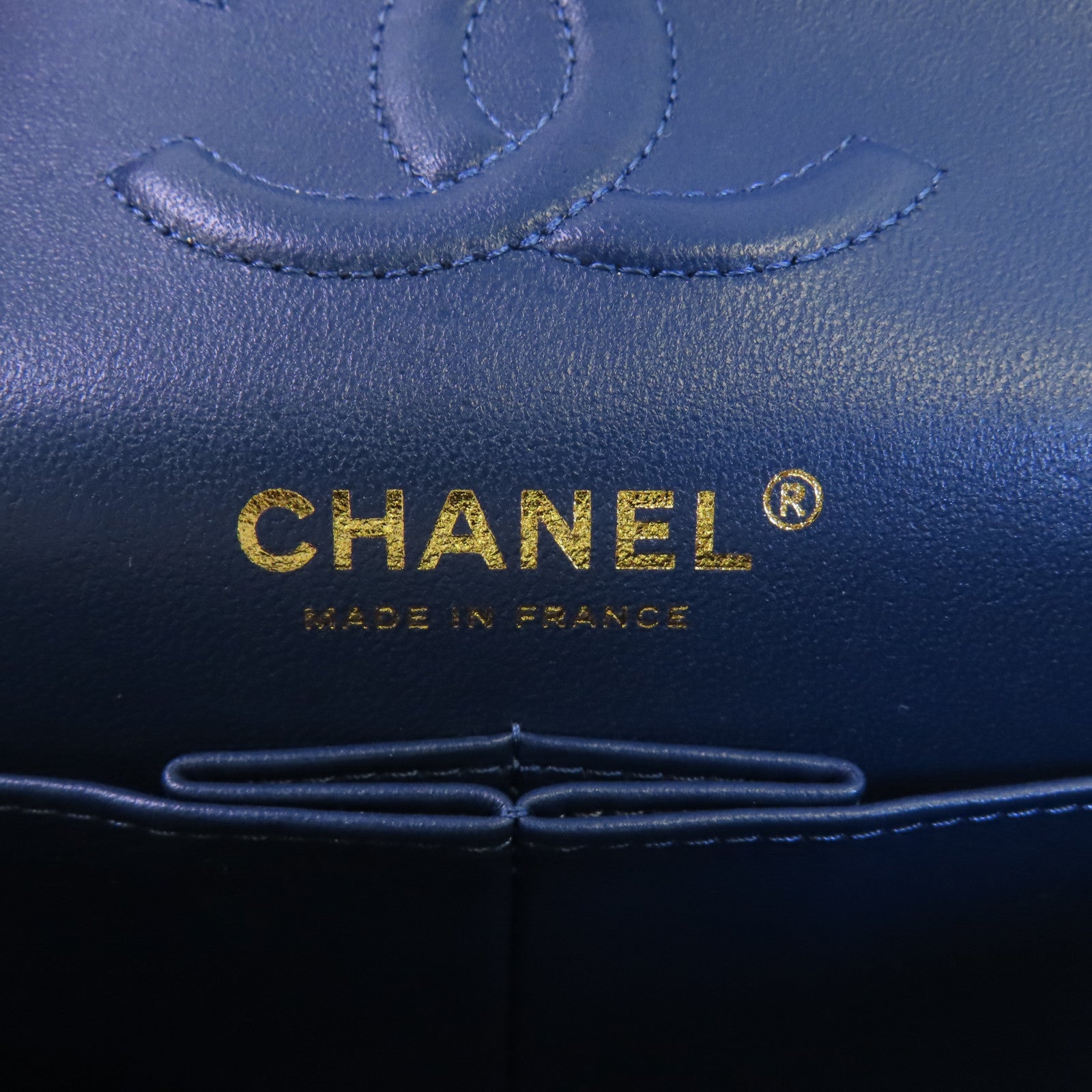 CHANEL 牛皮皮革Classic 23金扣鏈帶肩背袋