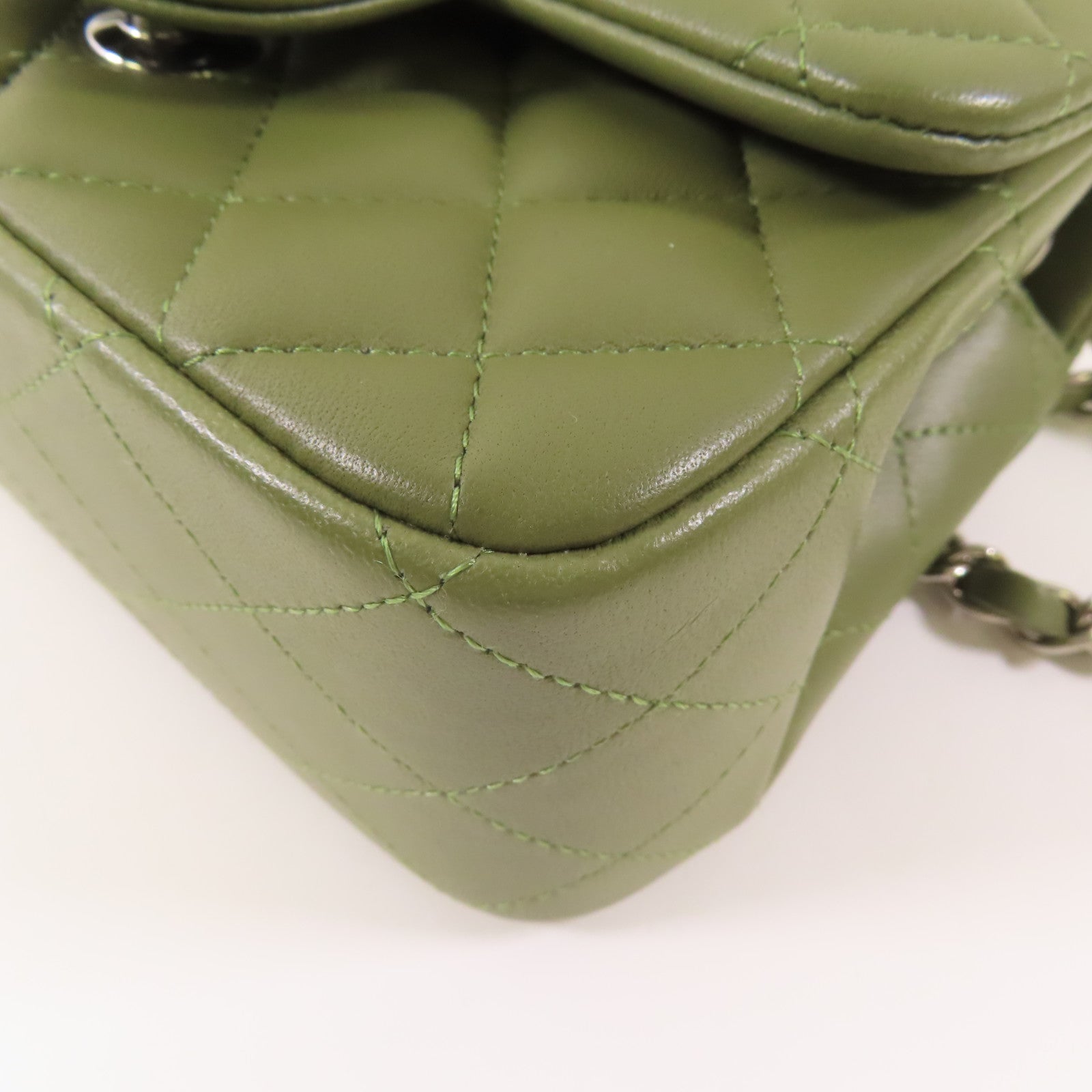 CHANEL 皮革Chain Shoulder銀扣鏈帶肩背袋