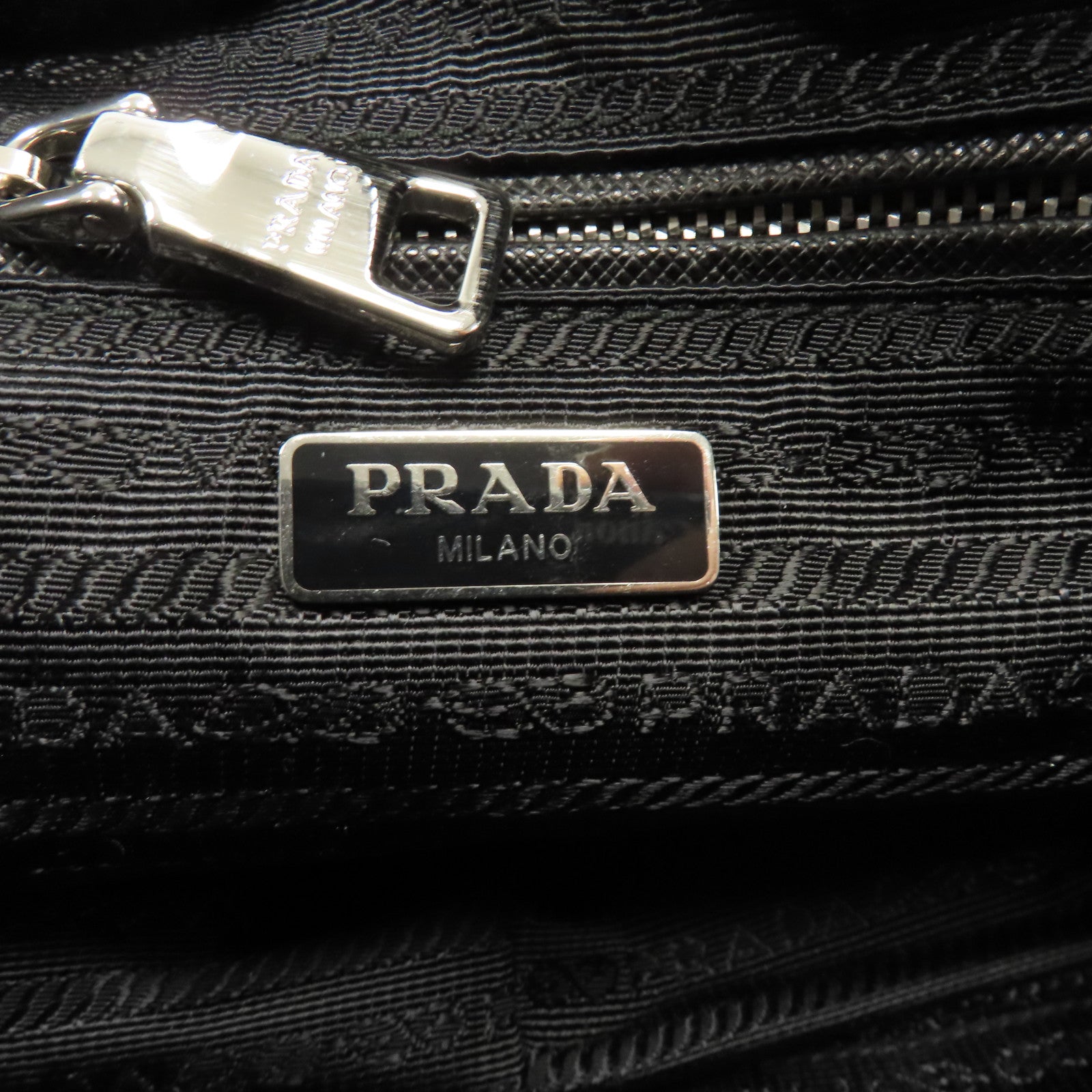 PRADA 尼龍Banddiera Black Tessuto銀扣手挽肩背兩用袋黑色