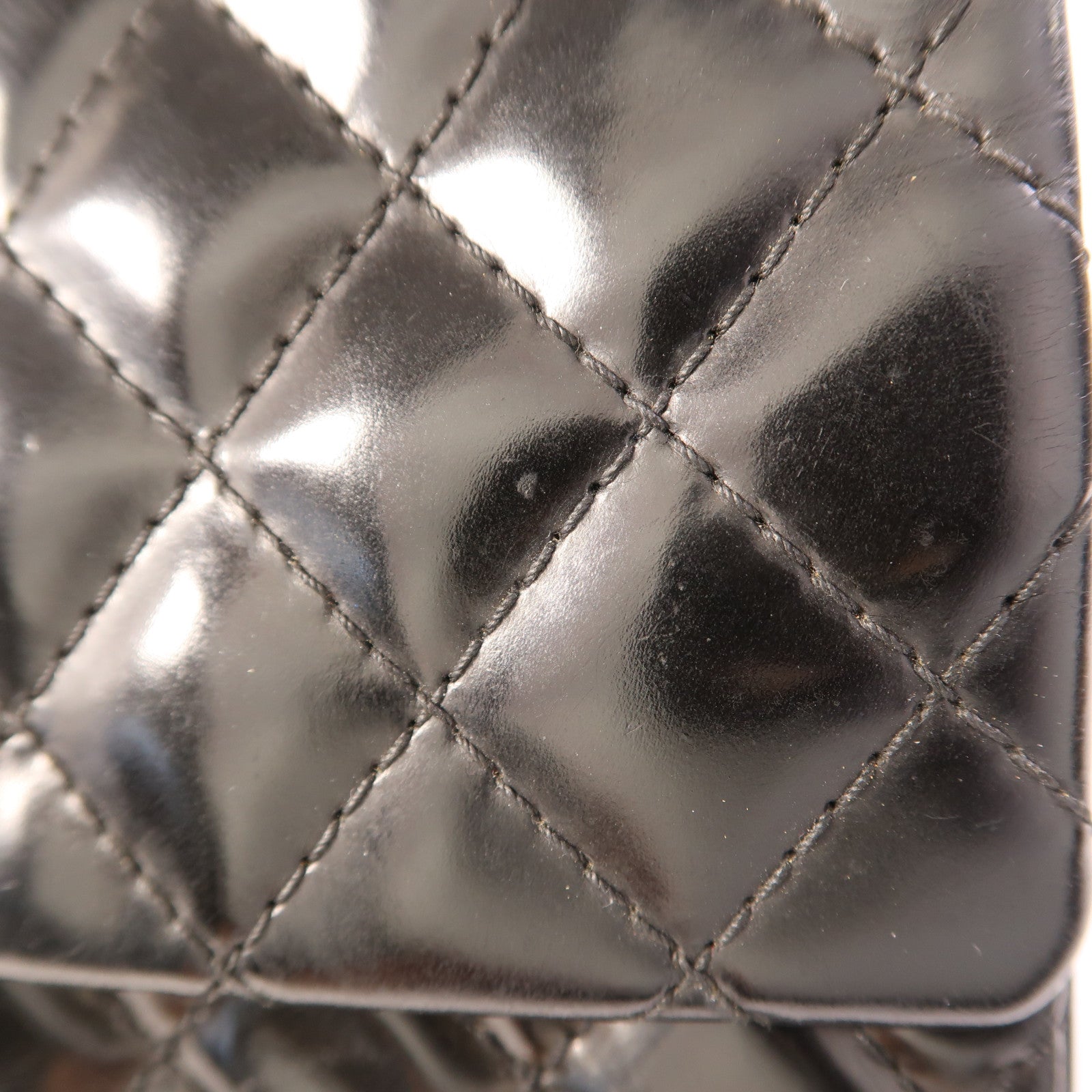 CHANEL 漆皮皮革2.55 Chain Shoulder金扣鏈帶肩背袋