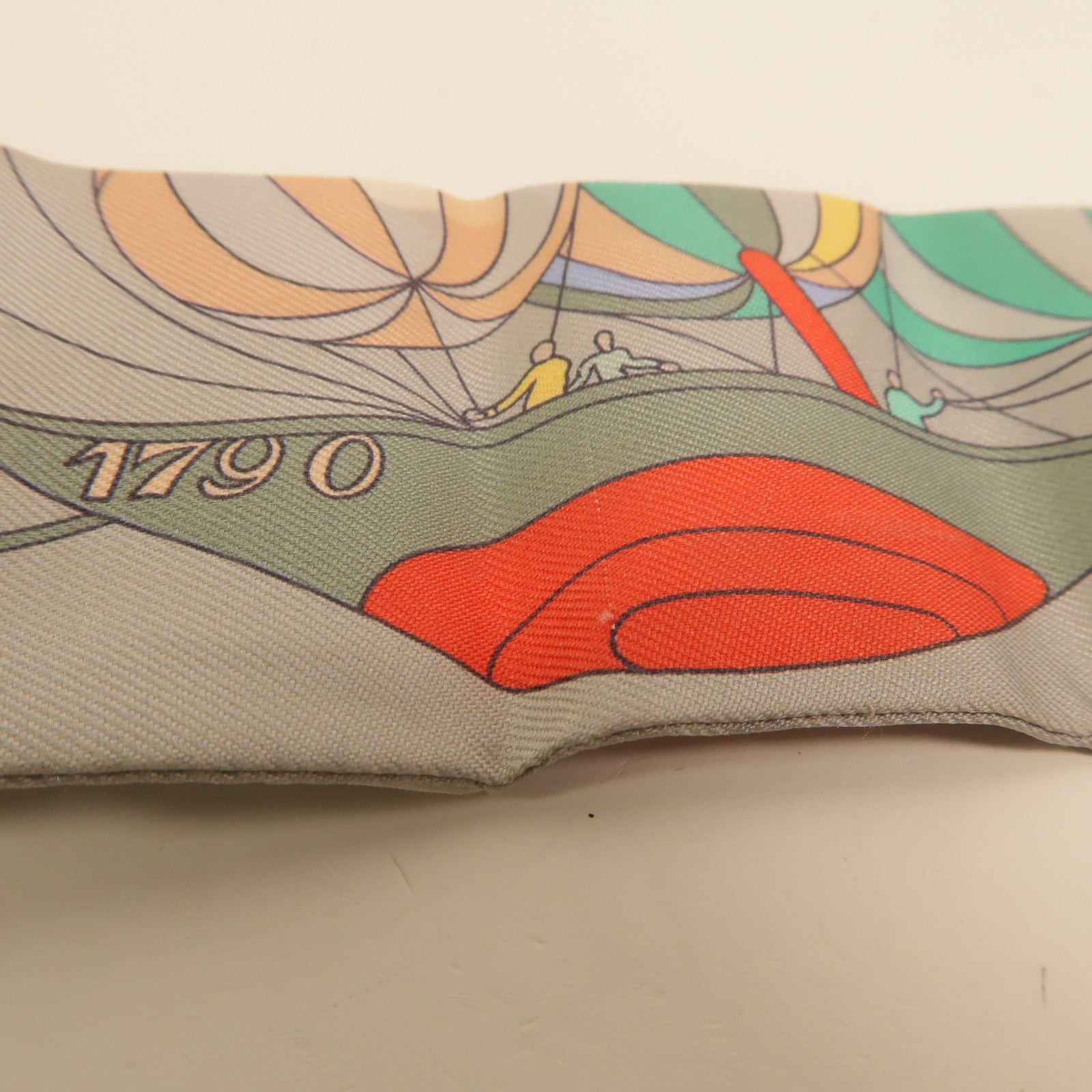 HERMES 絲質Twilly絲巾