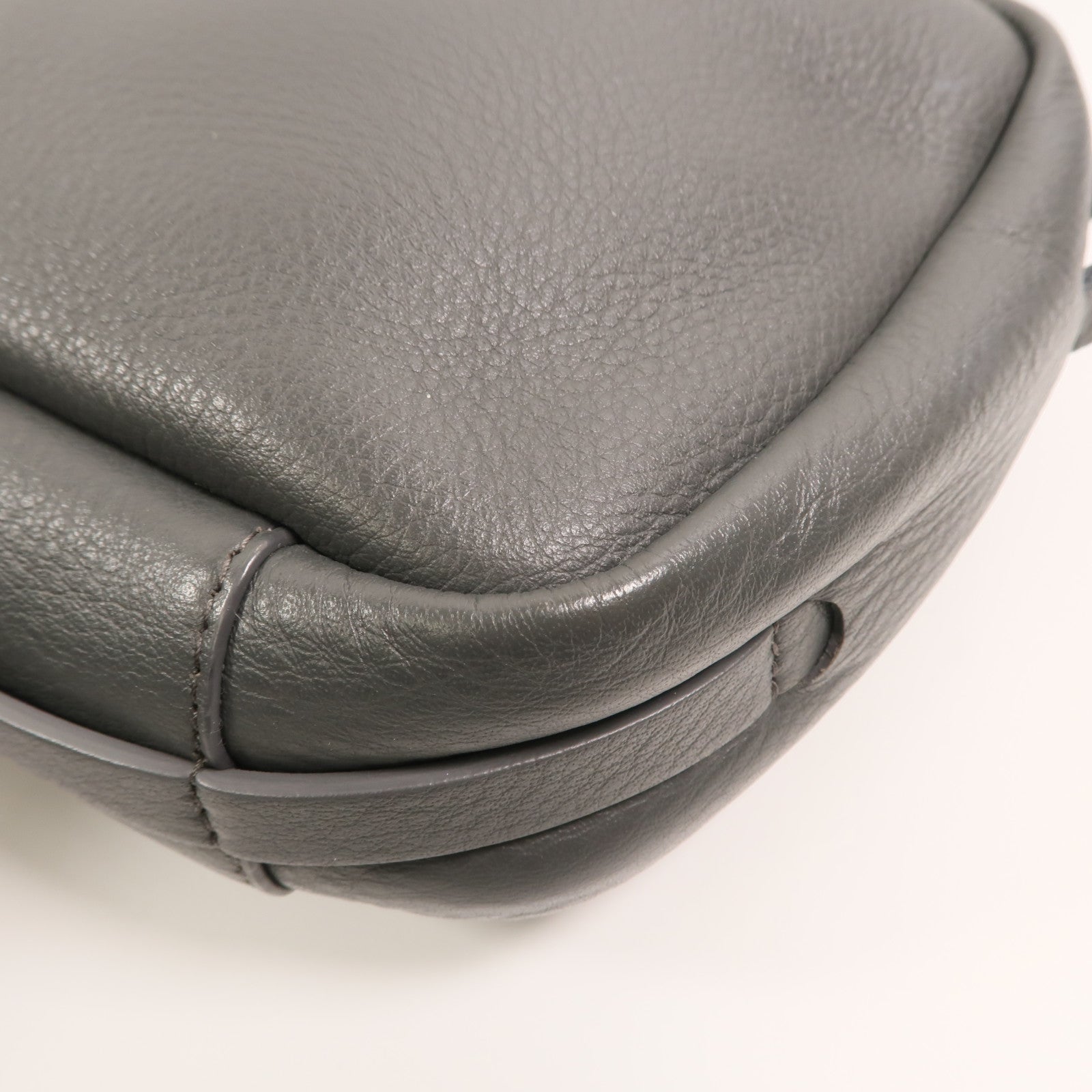 BALENCIAGA 牛皮皮革Everday Camera Bag肩背袋