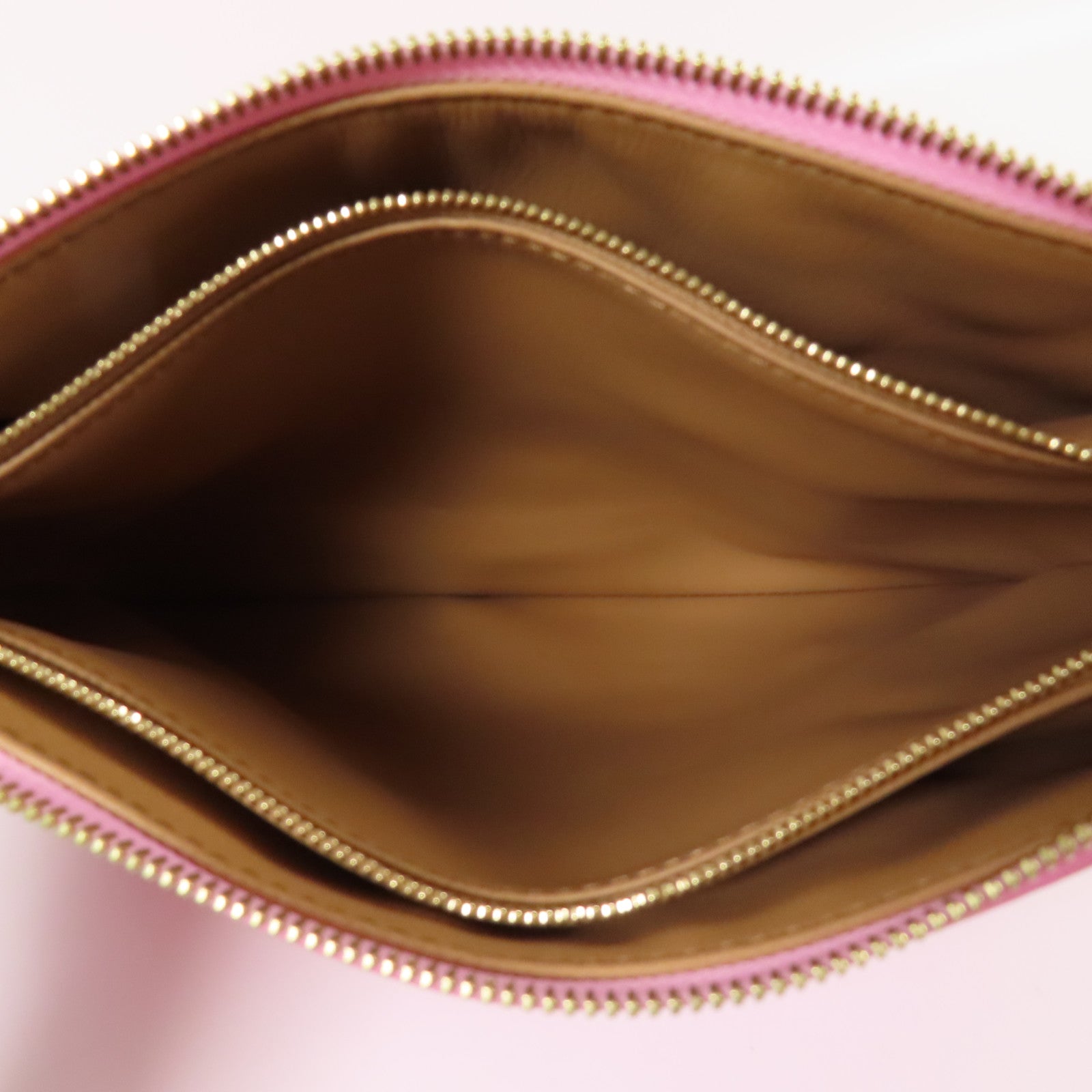 LOUIS VUITTON Monogram Embossed Bolsa Coussin PM肩背袋