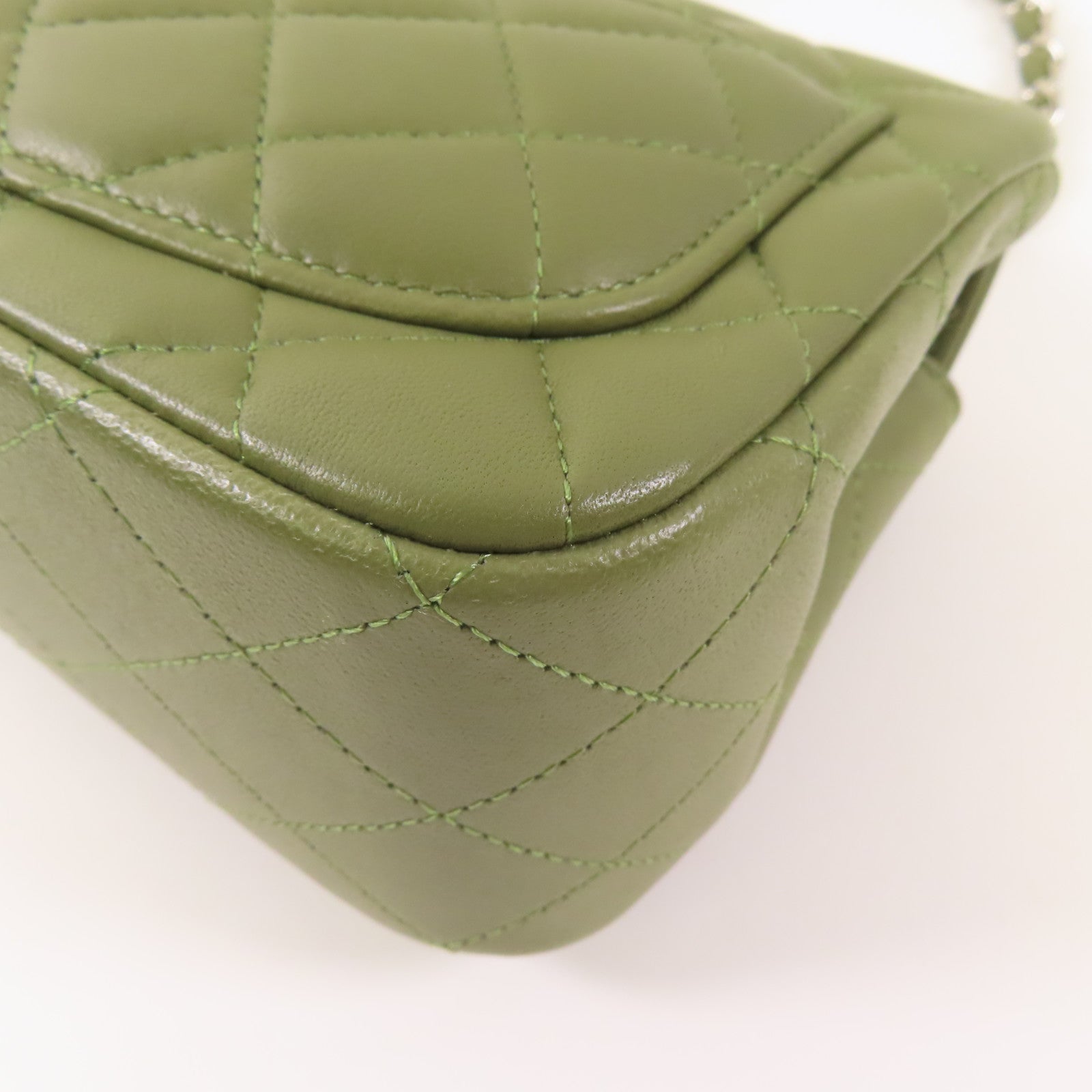 CHANEL 皮革Chain Shoulder銀扣鏈帶肩背袋