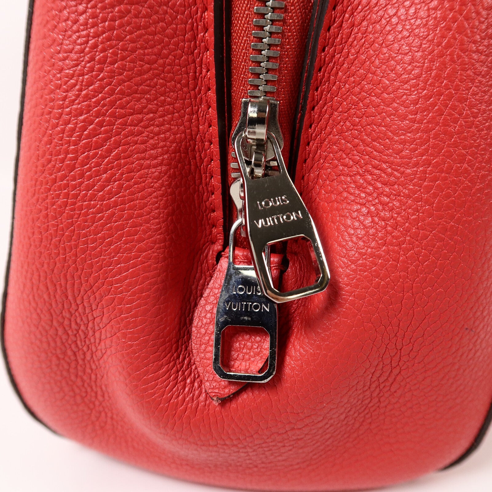 LOUIS VUITTON Monogram Empreinte Montaigne MM肩背袋