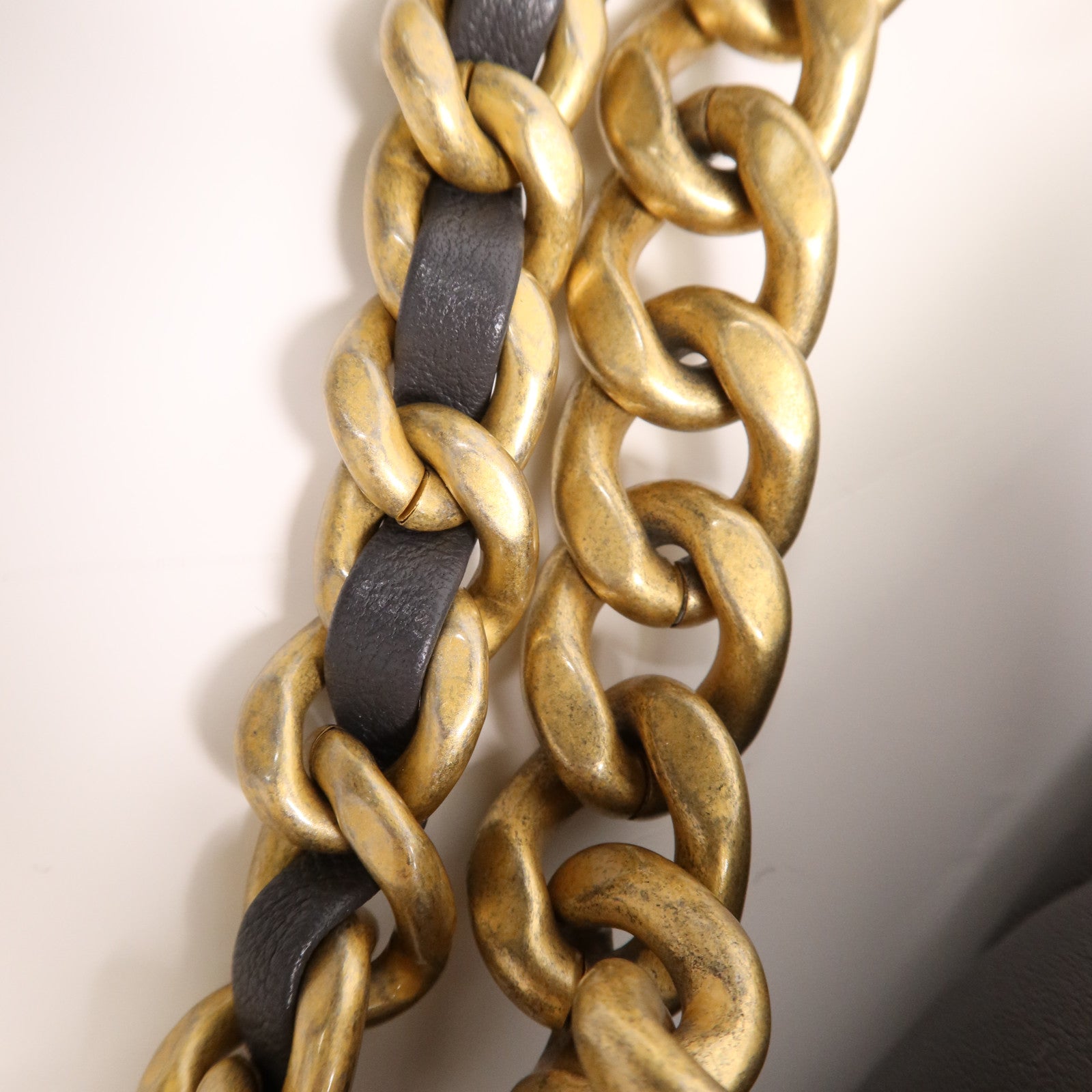 CHANEL 羊皮皮革C19 Small鏈帶肩背袋