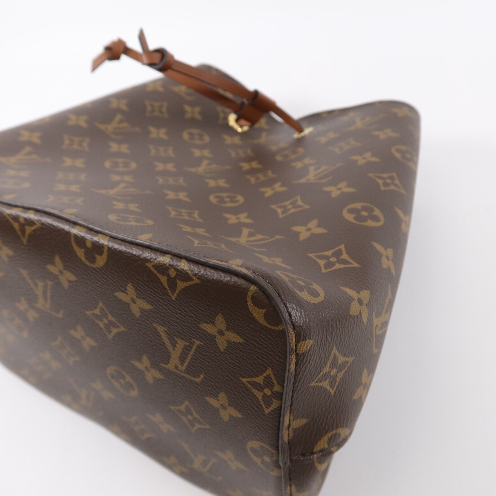 LOUIS VUITTON Monogram NeoNoe MM肩背袋