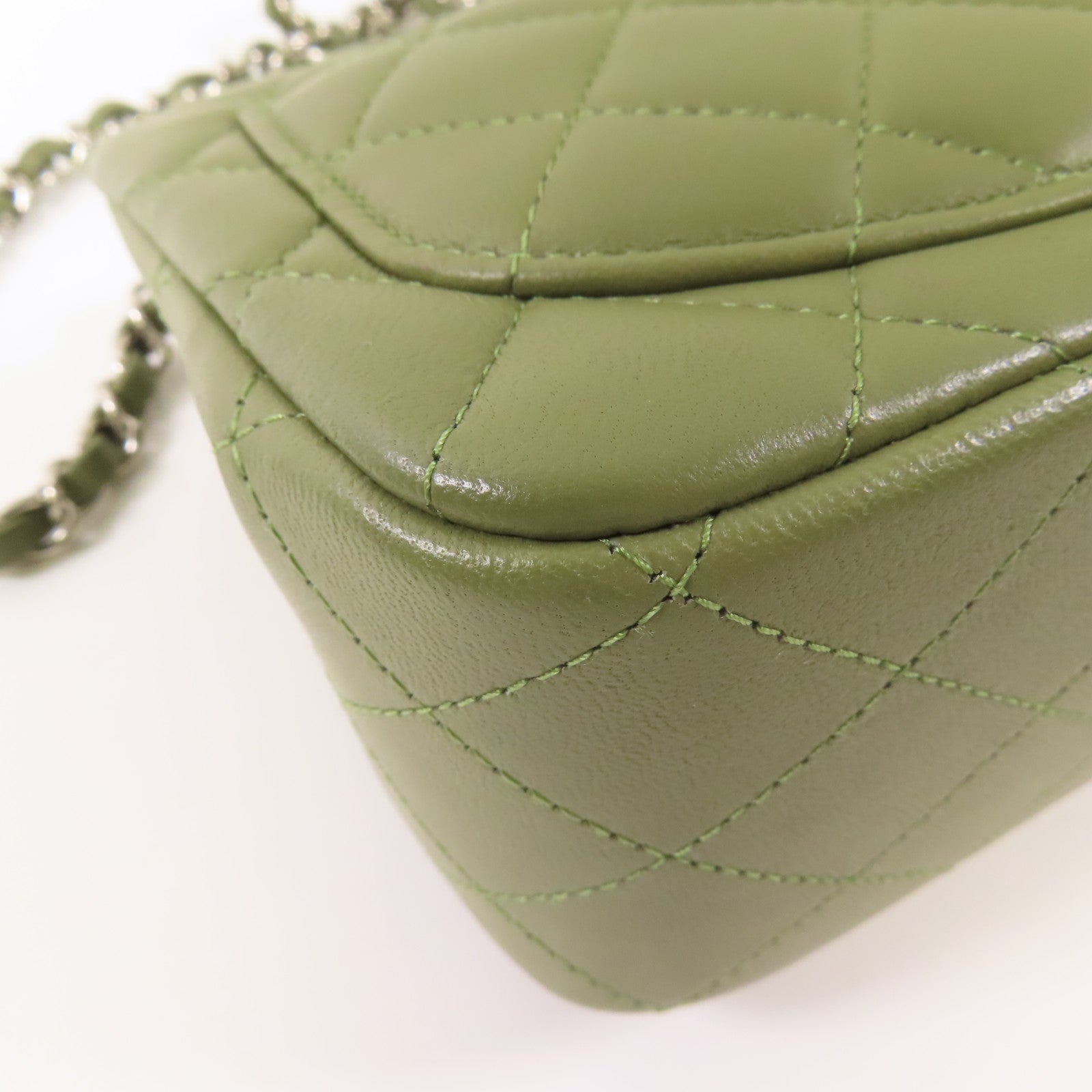 CHANEL 皮革Chain Shoulder銀扣鏈帶肩背袋