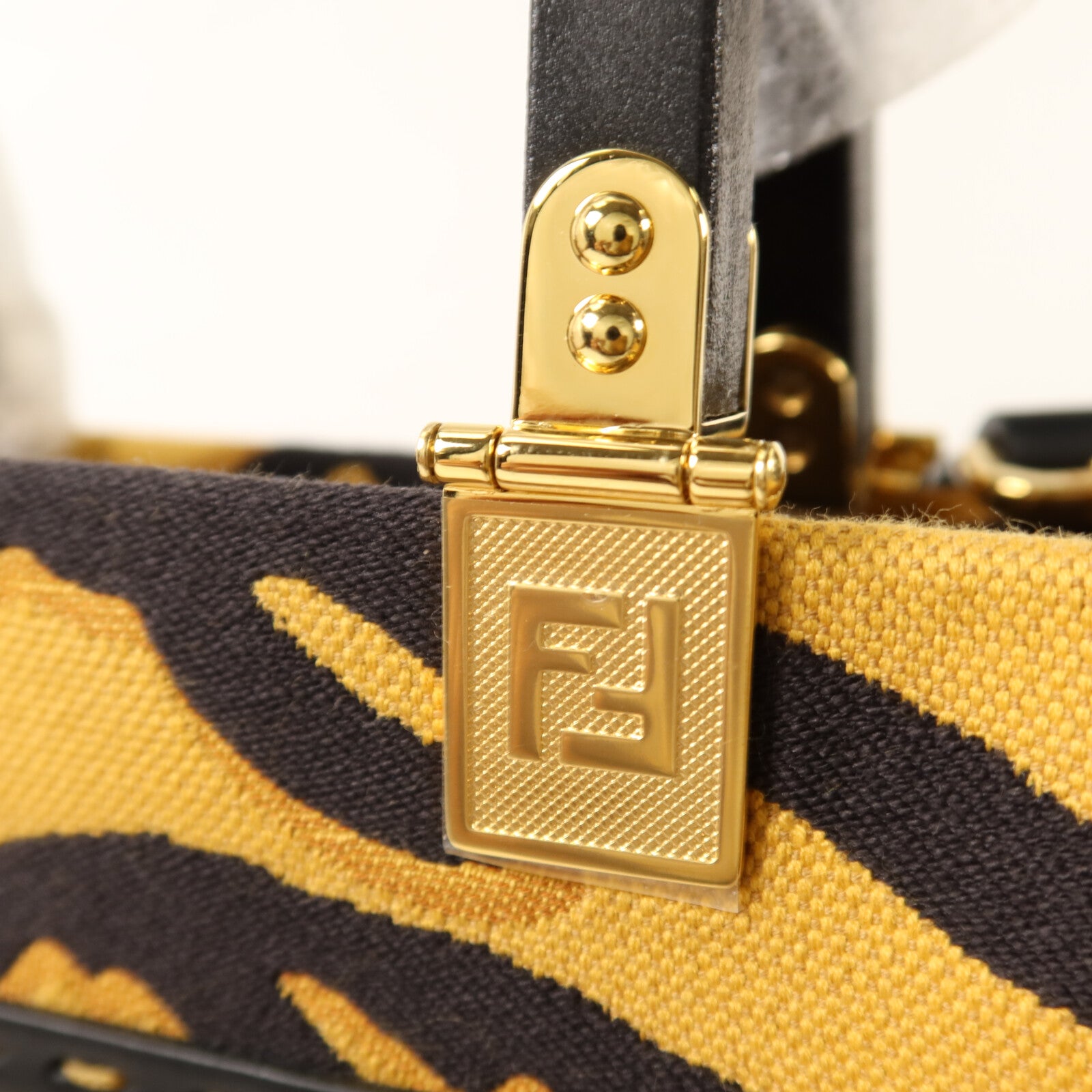 FENDI 帆布Sunshine Medium金扣手挽肩背兩用袋