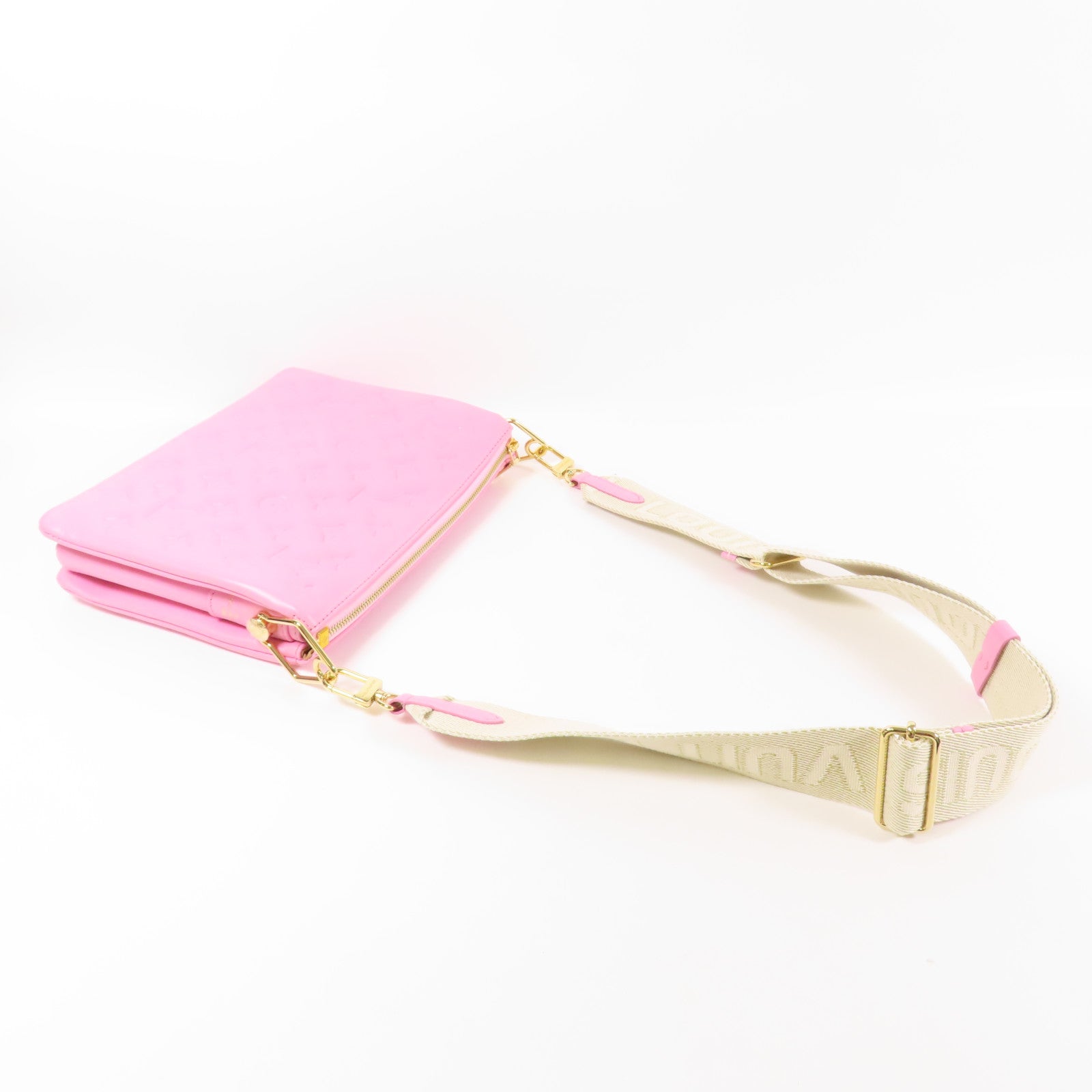 LOUIS VUITTON Monogram Embossed Bolsa Coussin PM肩背袋