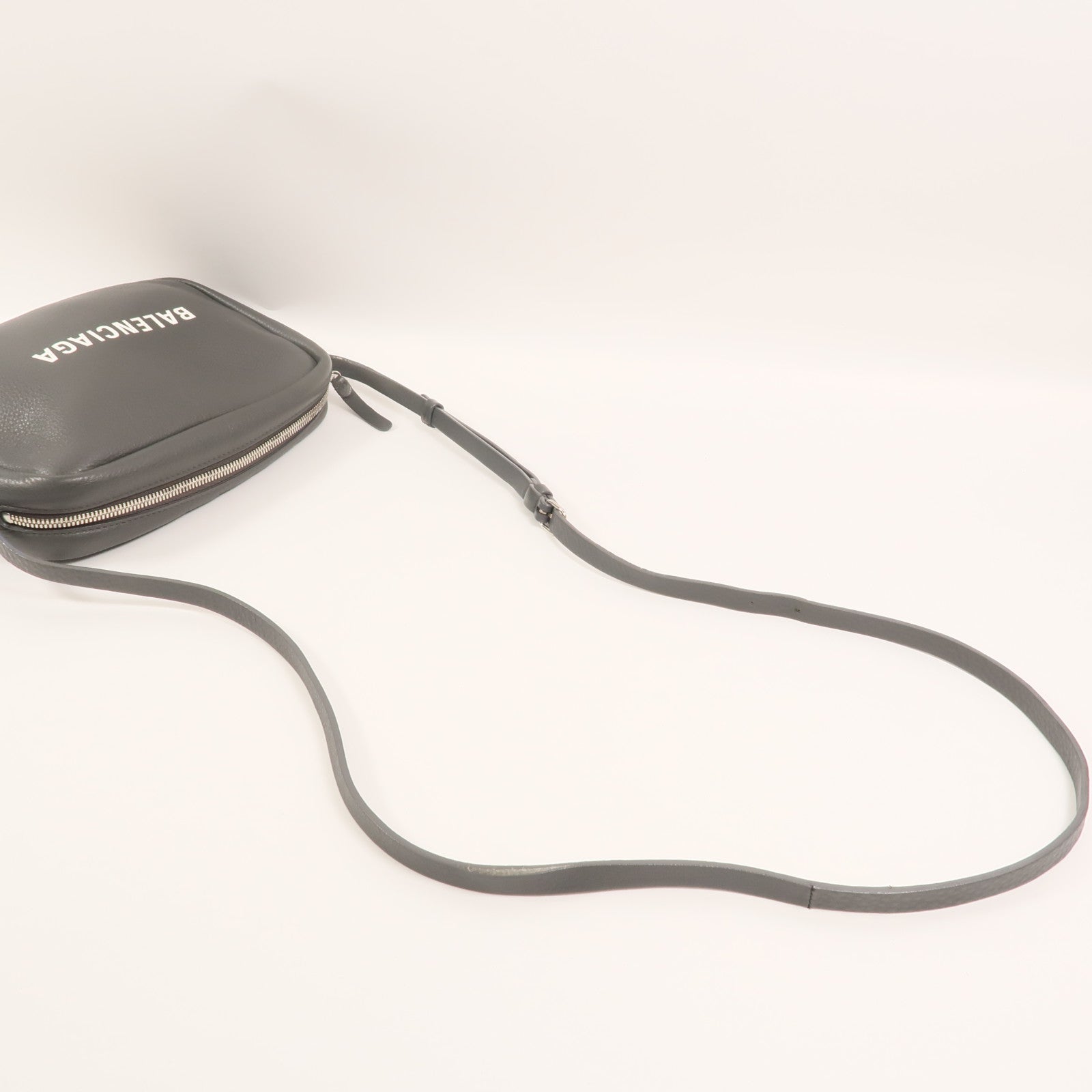 BALENCIAGA 牛皮皮革Everday Camera Bag肩背袋