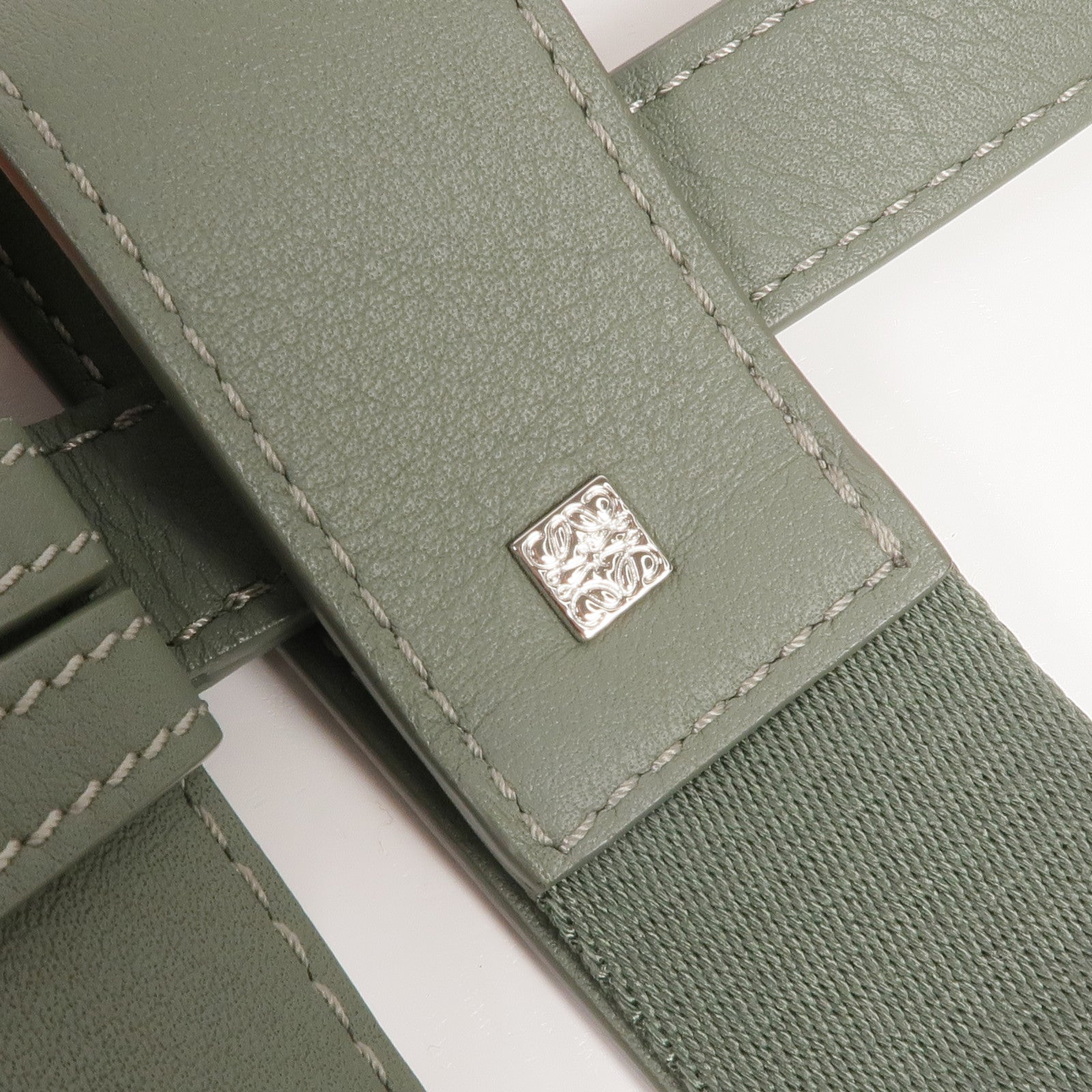 LOEWE 尼龍Hammock Reversible銀扣手挽肩背兩用袋