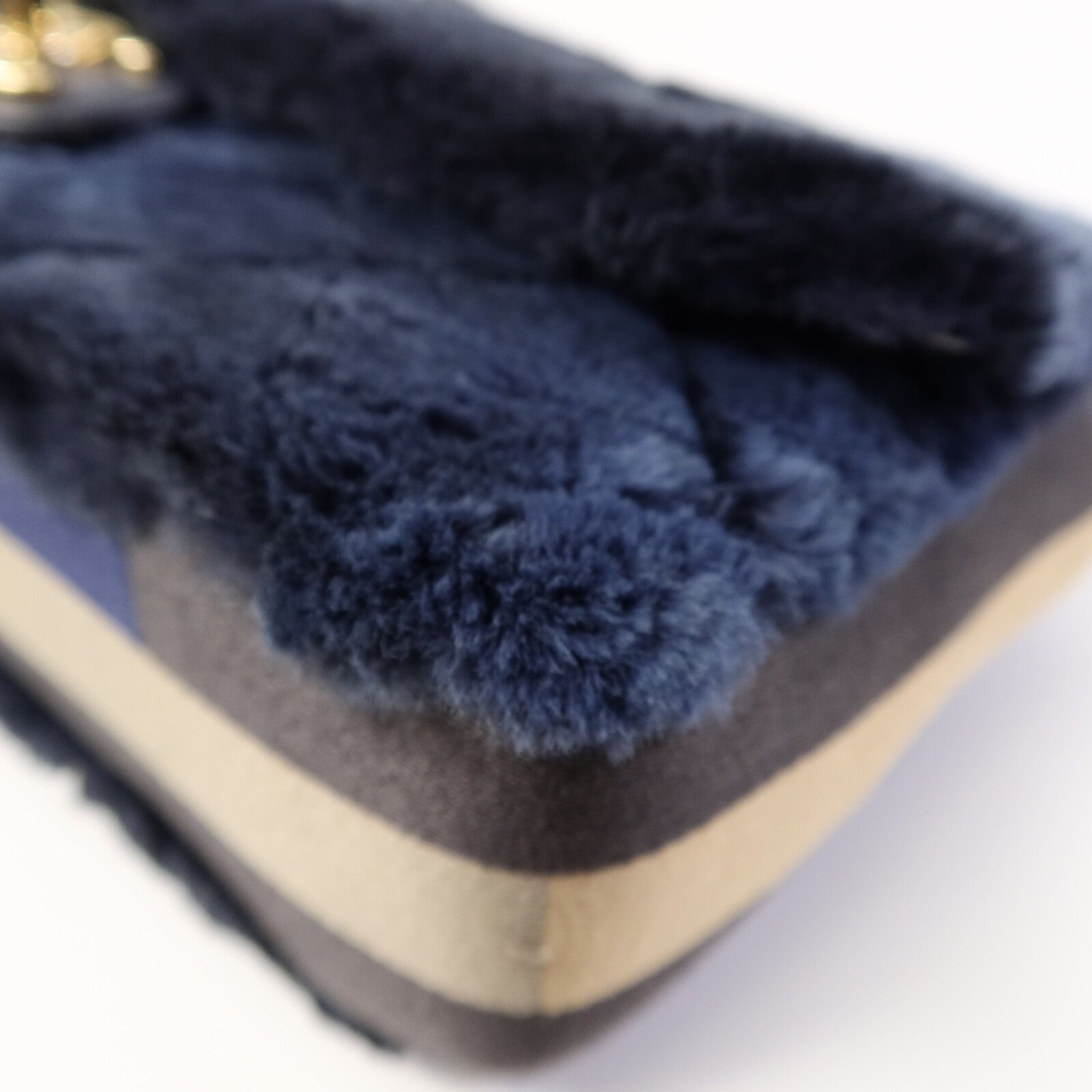 CHANEL 兔毛Flap Bag Medium鏈帶手挽肩背兩用袋