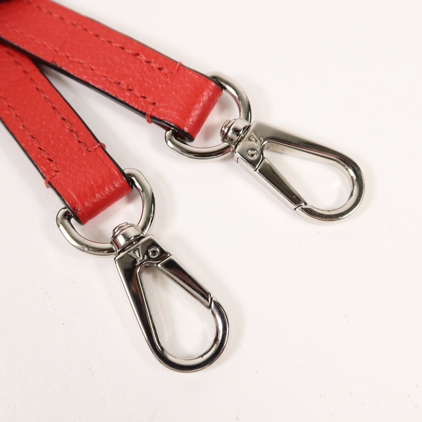 LOUIS VUITTON Monogram Empreinte Montaigne MM肩背袋