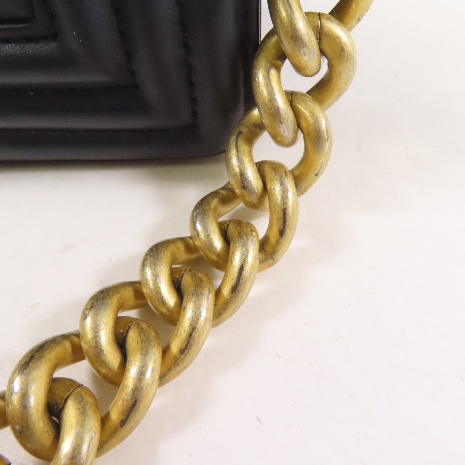 CHANEL 羊皮皮革Boy 25金扣鏈帶肩背袋深藍色