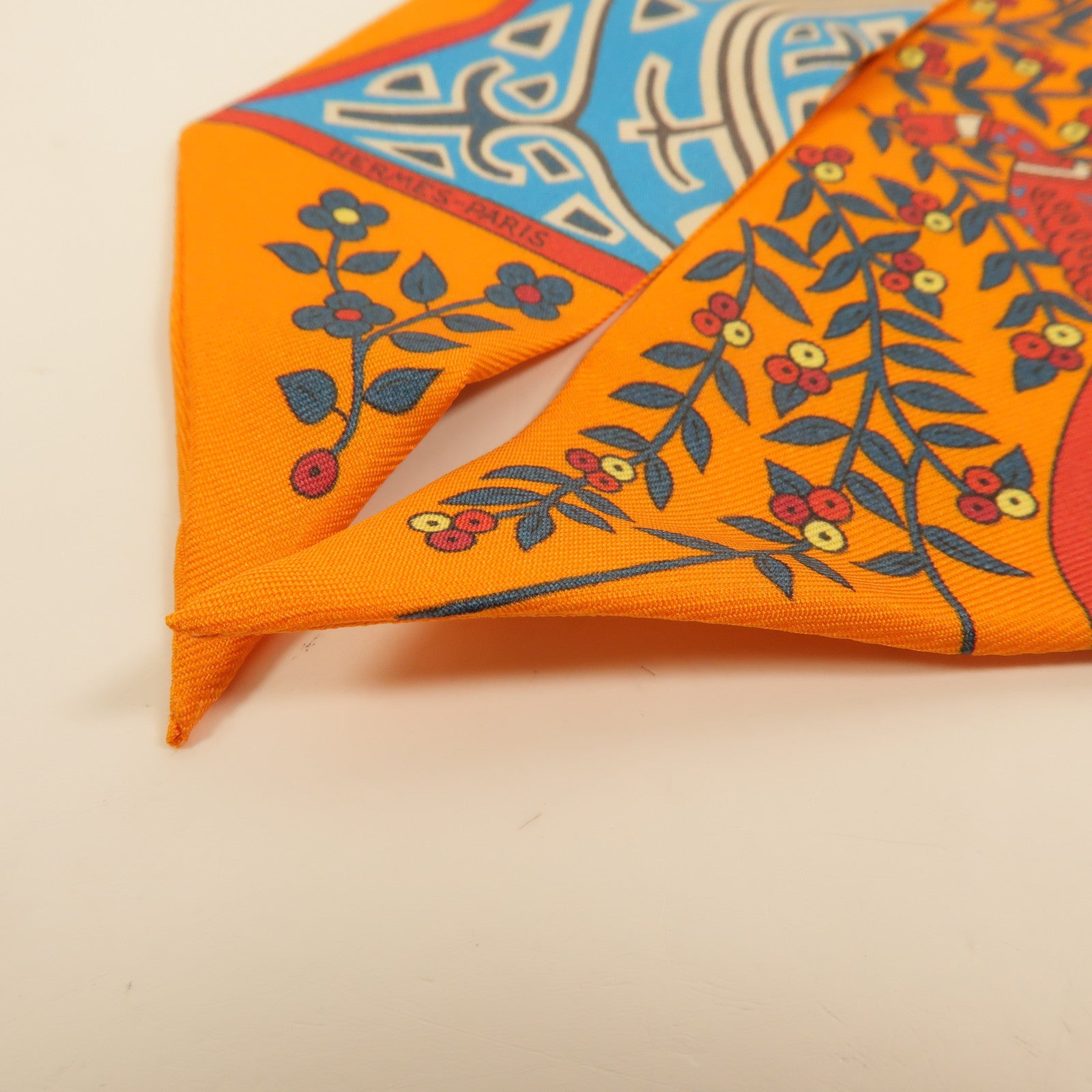 HERMES 絲質Twilly絲巾