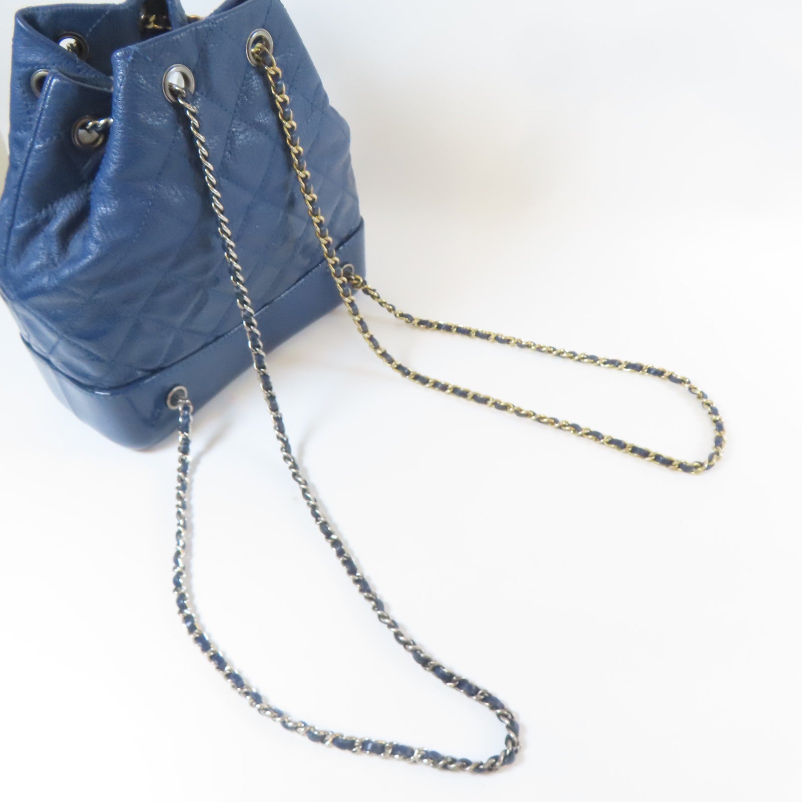 CHANEL 菱格牛皮皮革Gabrielle Backpack金扣/銀扣鏈帶背包藍色