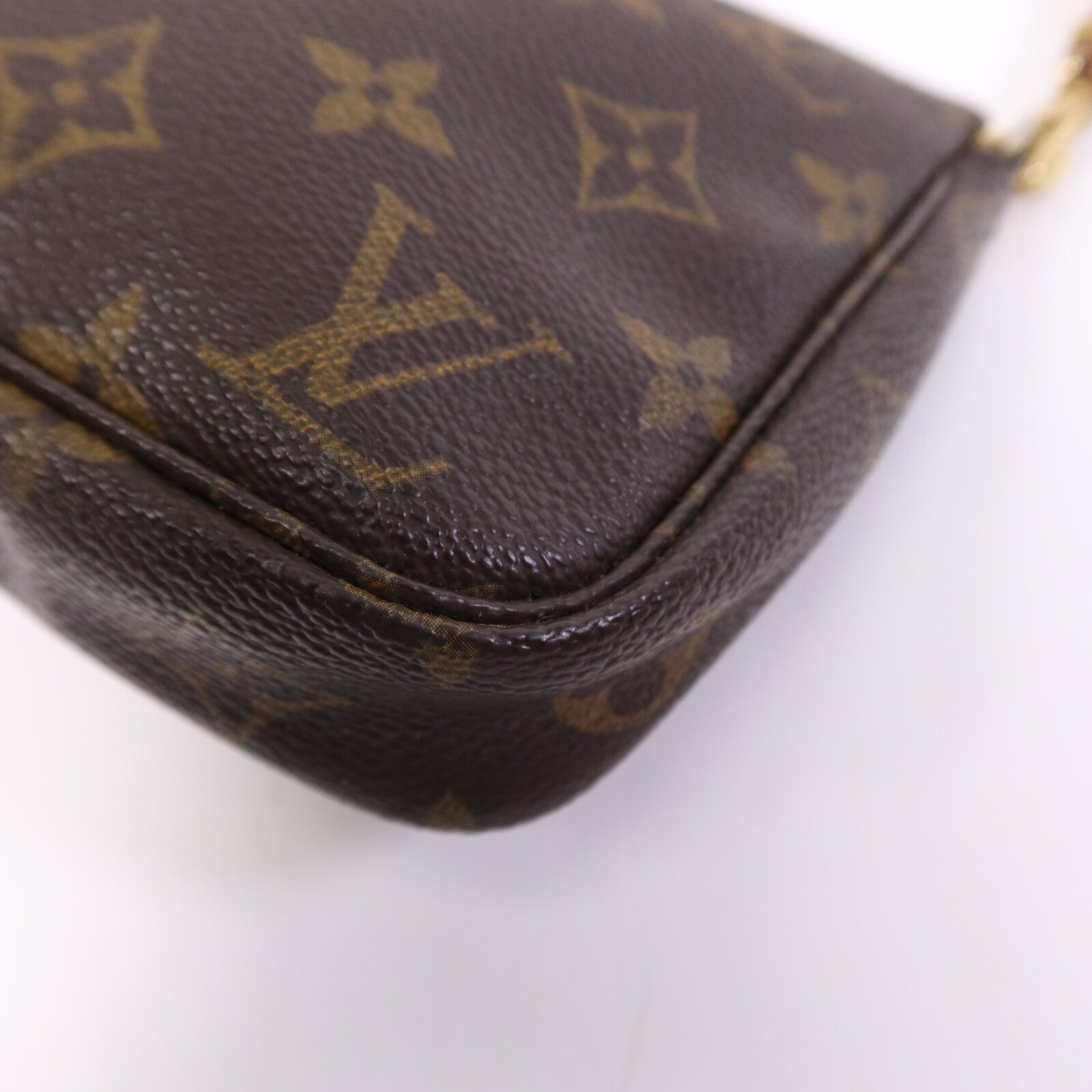 LOUIS VUITTON Monogram Pochette Accessoires金扣手挽袋