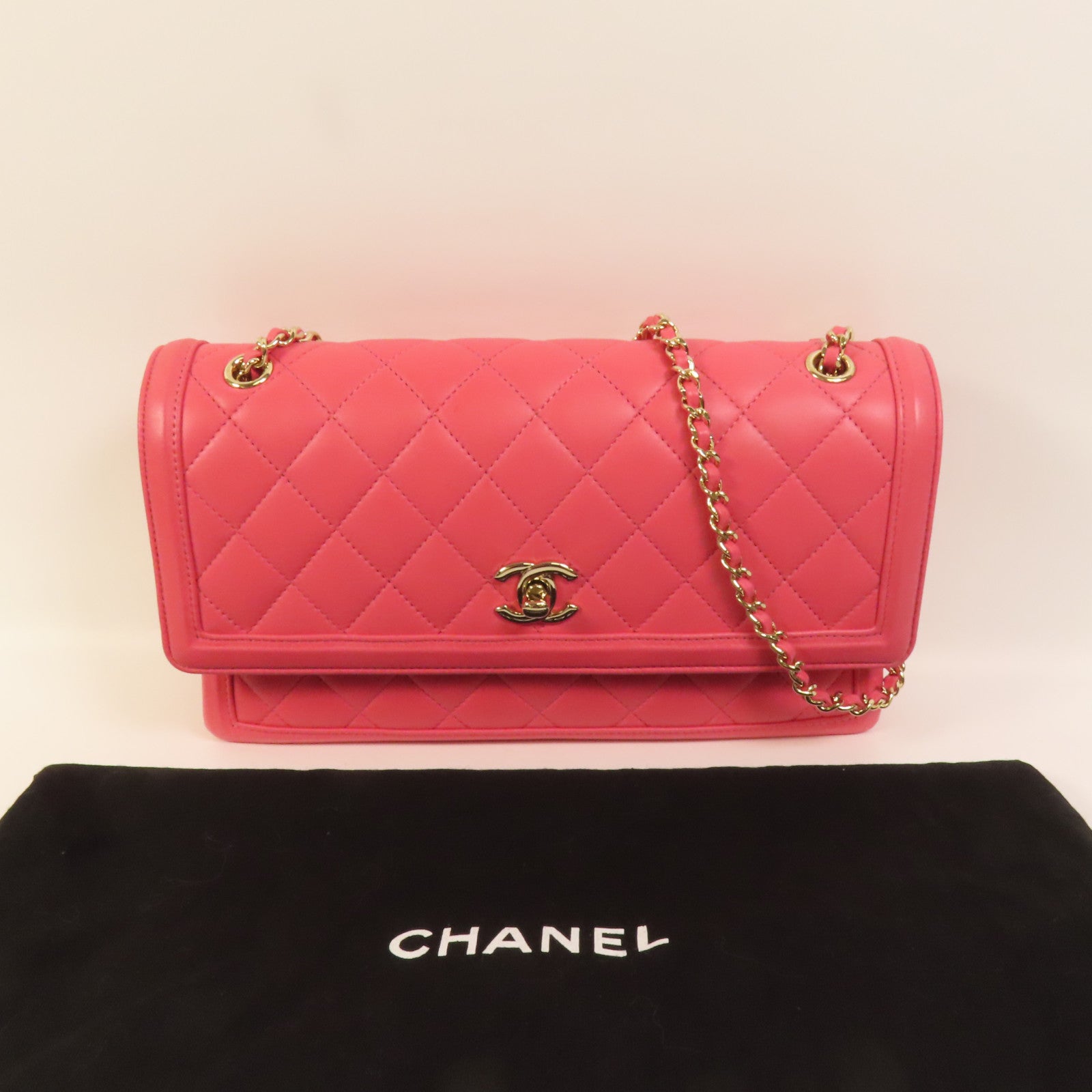 CHANEL 羊皮皮革Qulited Medium金扣肩背袋