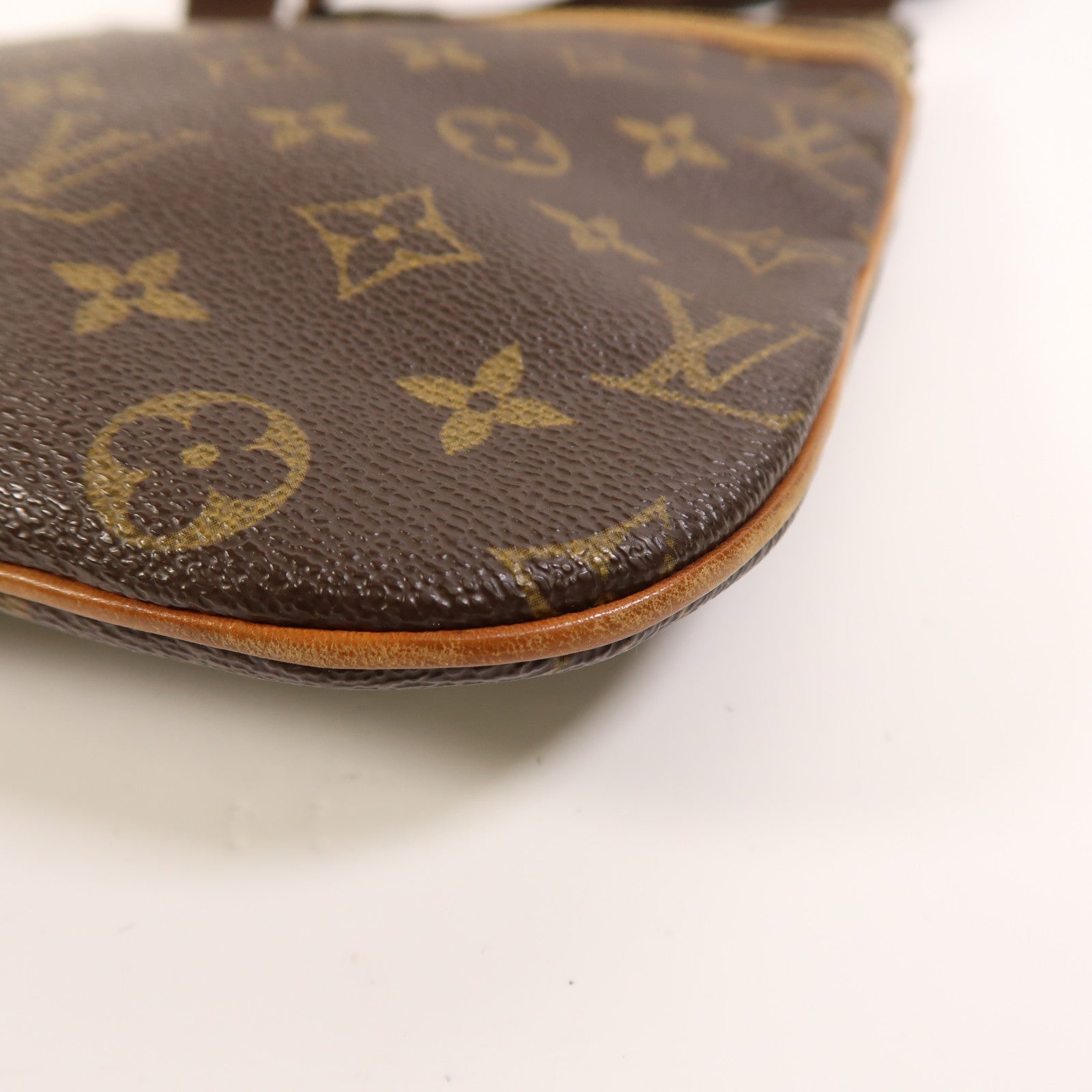 LOUIS VUITTON Monogram Pochette Bosphore金扣肩背袋棕色