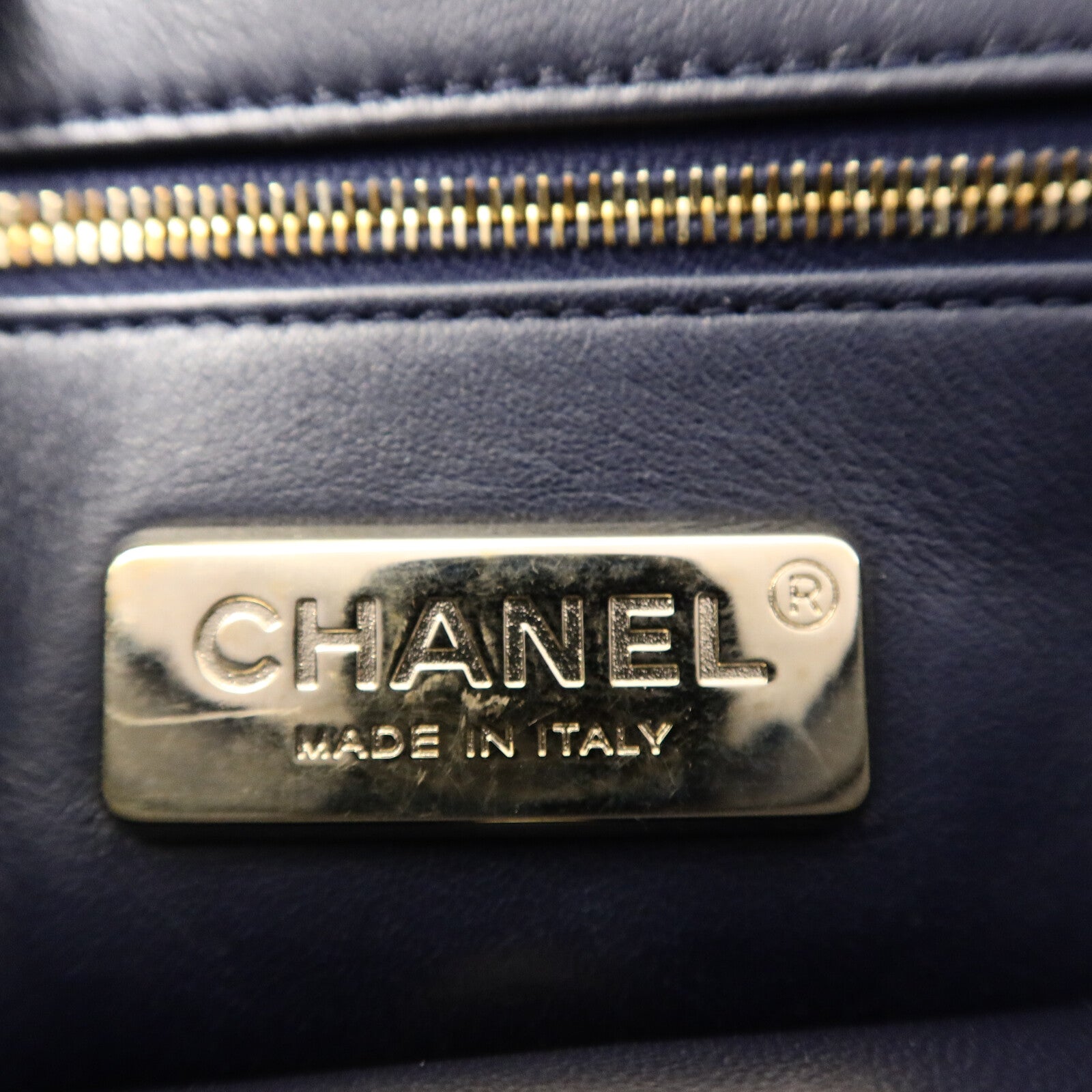 CHANEL 兔毛Flap Bag Medium鏈帶手挽肩背兩用袋
