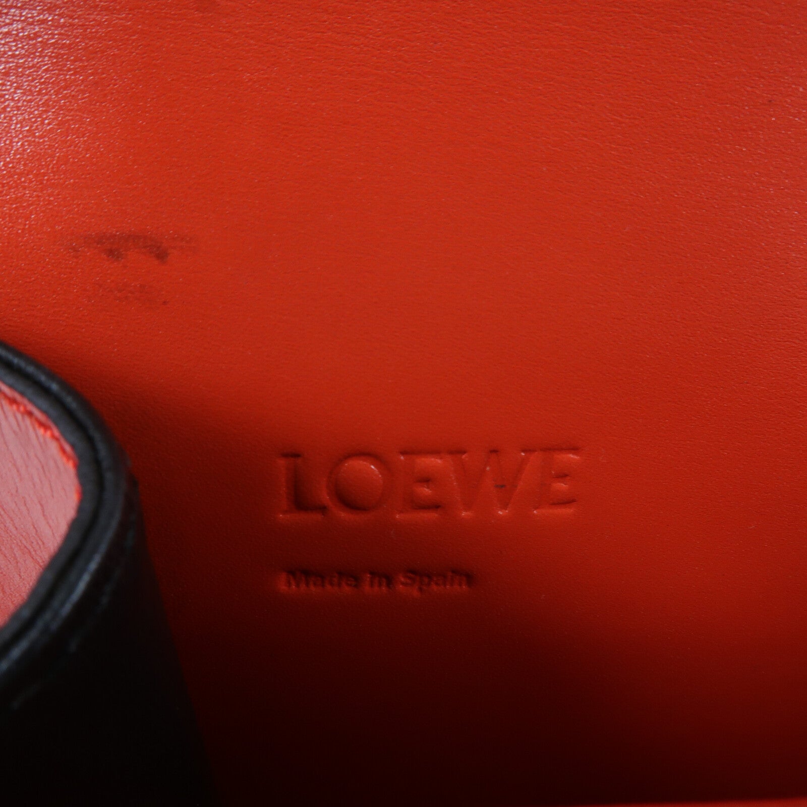 LOEWE 牛皮皮革Barcelona肩背袋