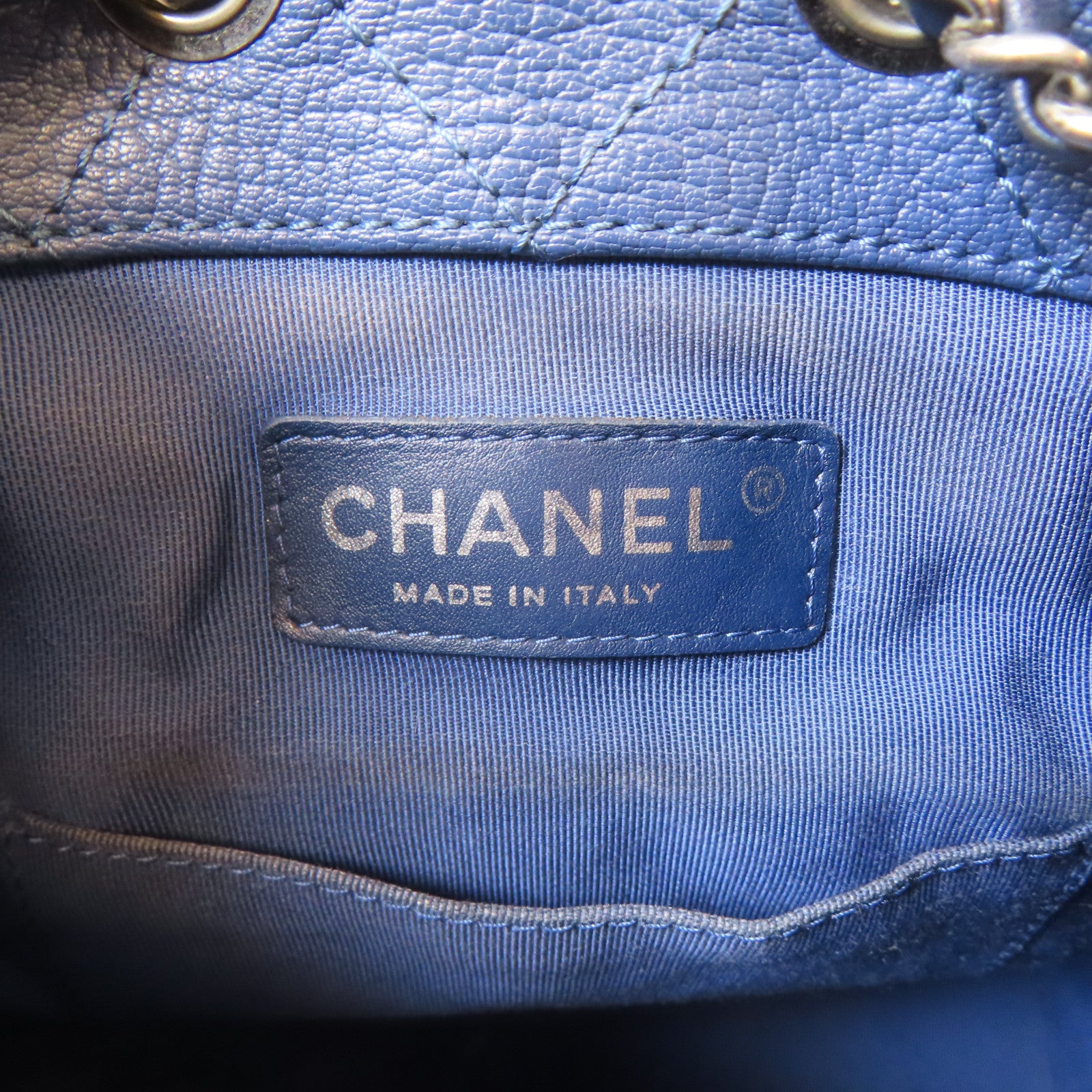 CHANEL 菱格牛皮皮革Gabrielle Backpack金扣/銀扣鏈帶背包藍色