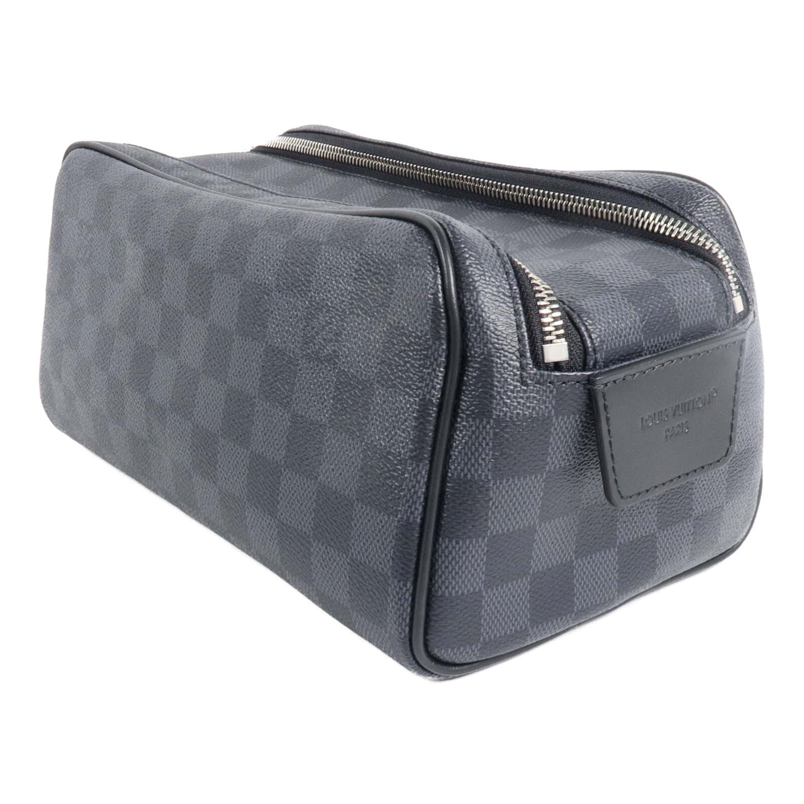LOUIS VUITTON Damier Graphite Dopp Kit Toilet Pouch手拿包
