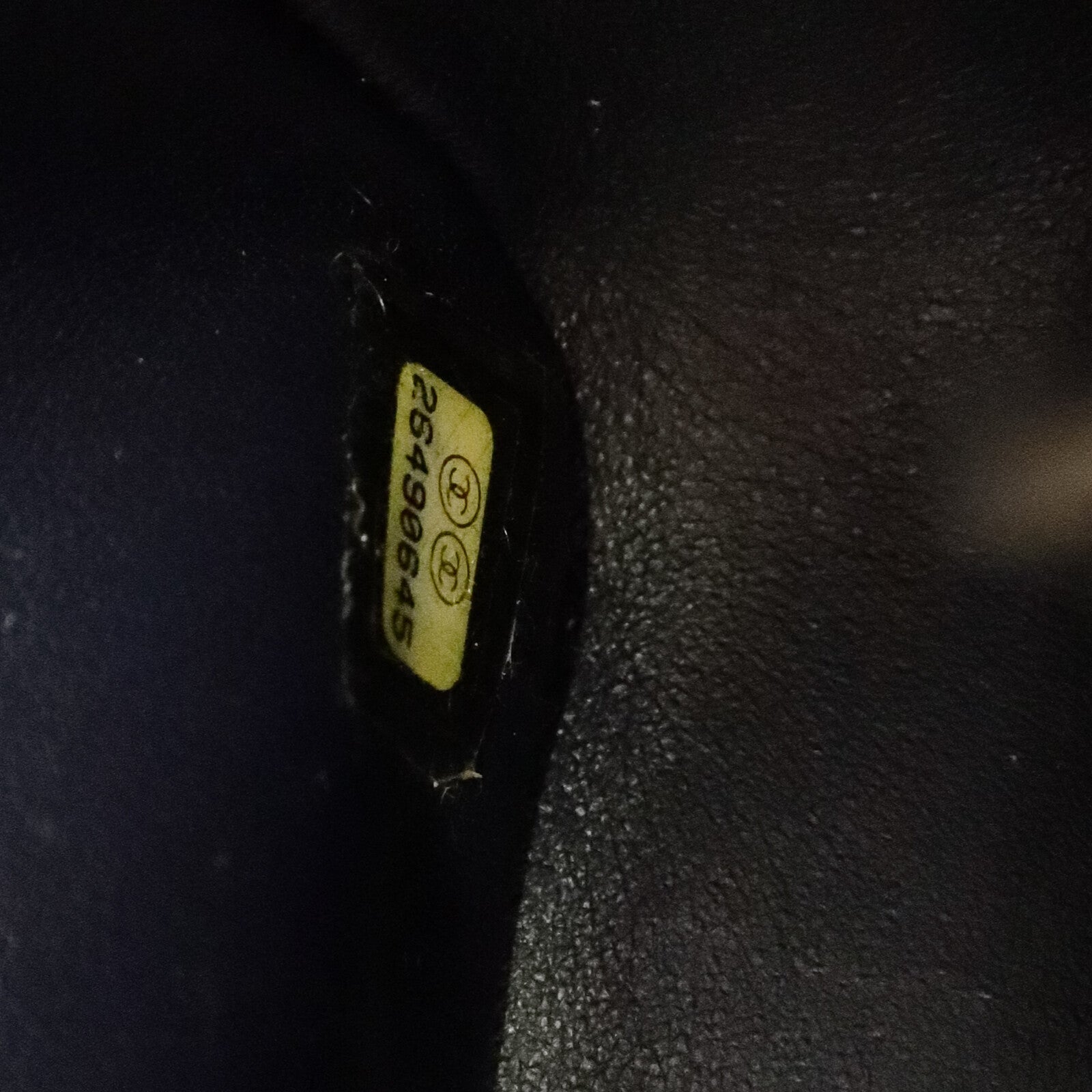 CHANEL 兔毛Flap Bag Medium鏈帶手挽肩背兩用袋