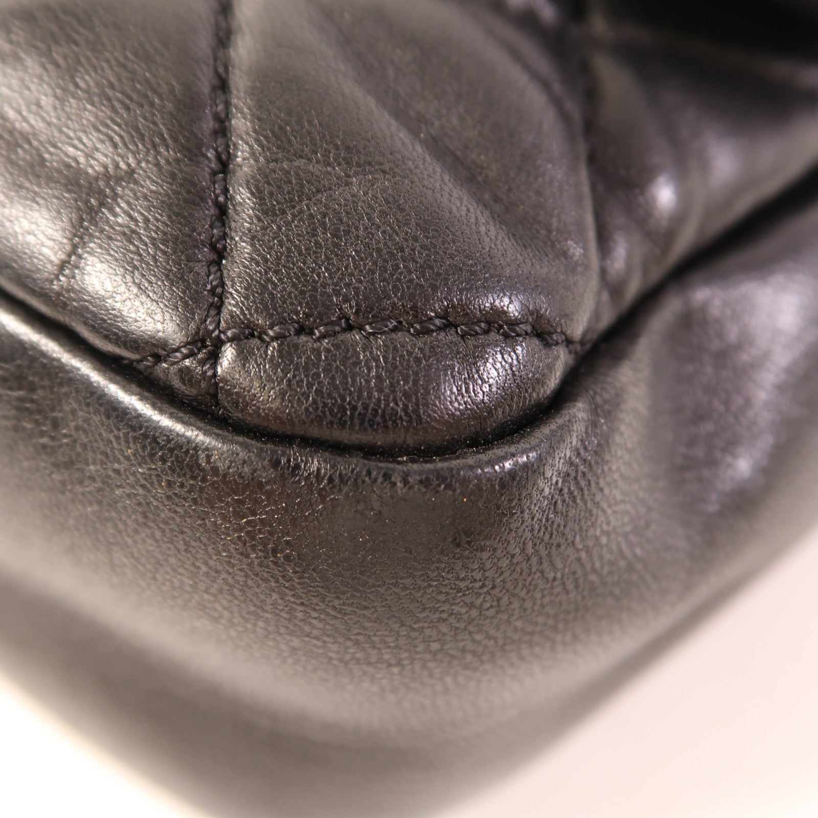 CHANEL 羊皮皮革Chain Shoulder銀扣鏈帶肩背袋