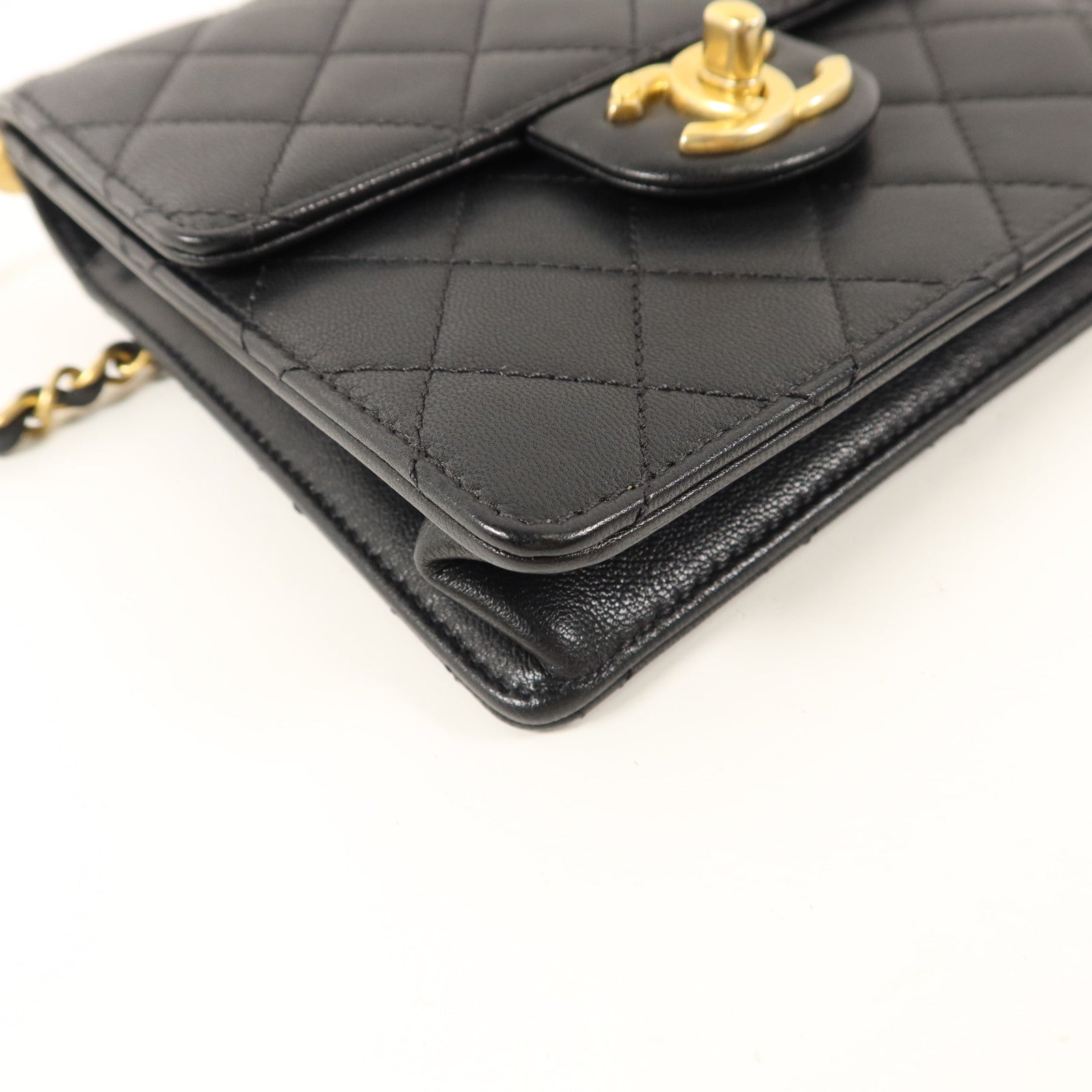 CHANEL 牛皮皮革Small Pearl Flap Bag鏈帶肩背袋