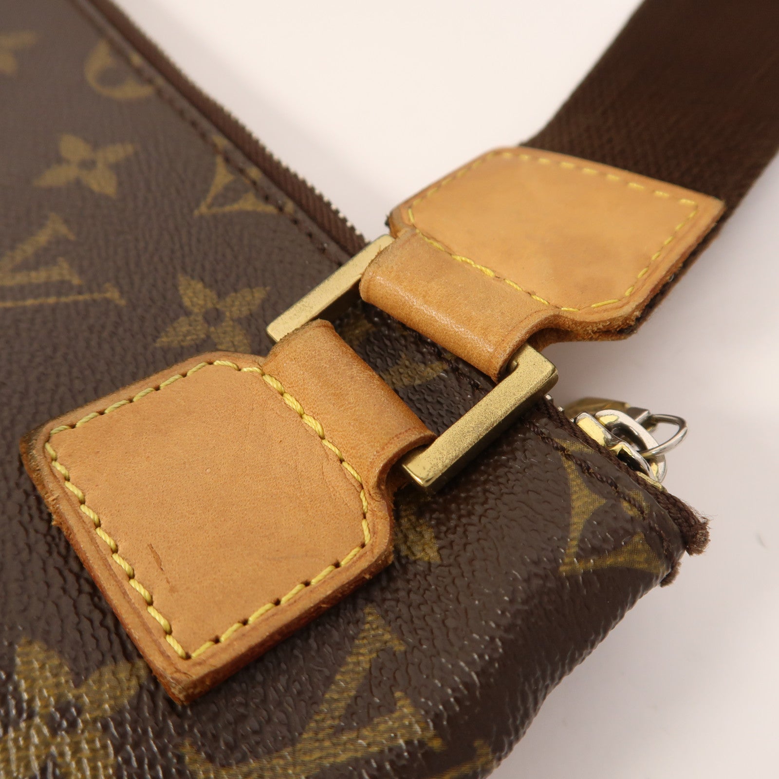 LOUIS VUITTON Monogram Pochette Bosphore金扣肩背袋棕色