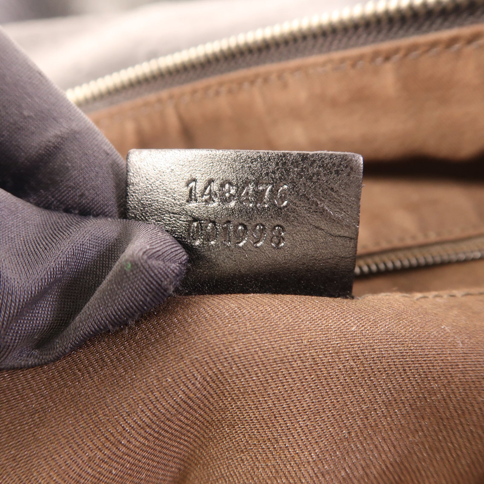 GUCCI 皮革Shoulder Bag銀扣肩背袋