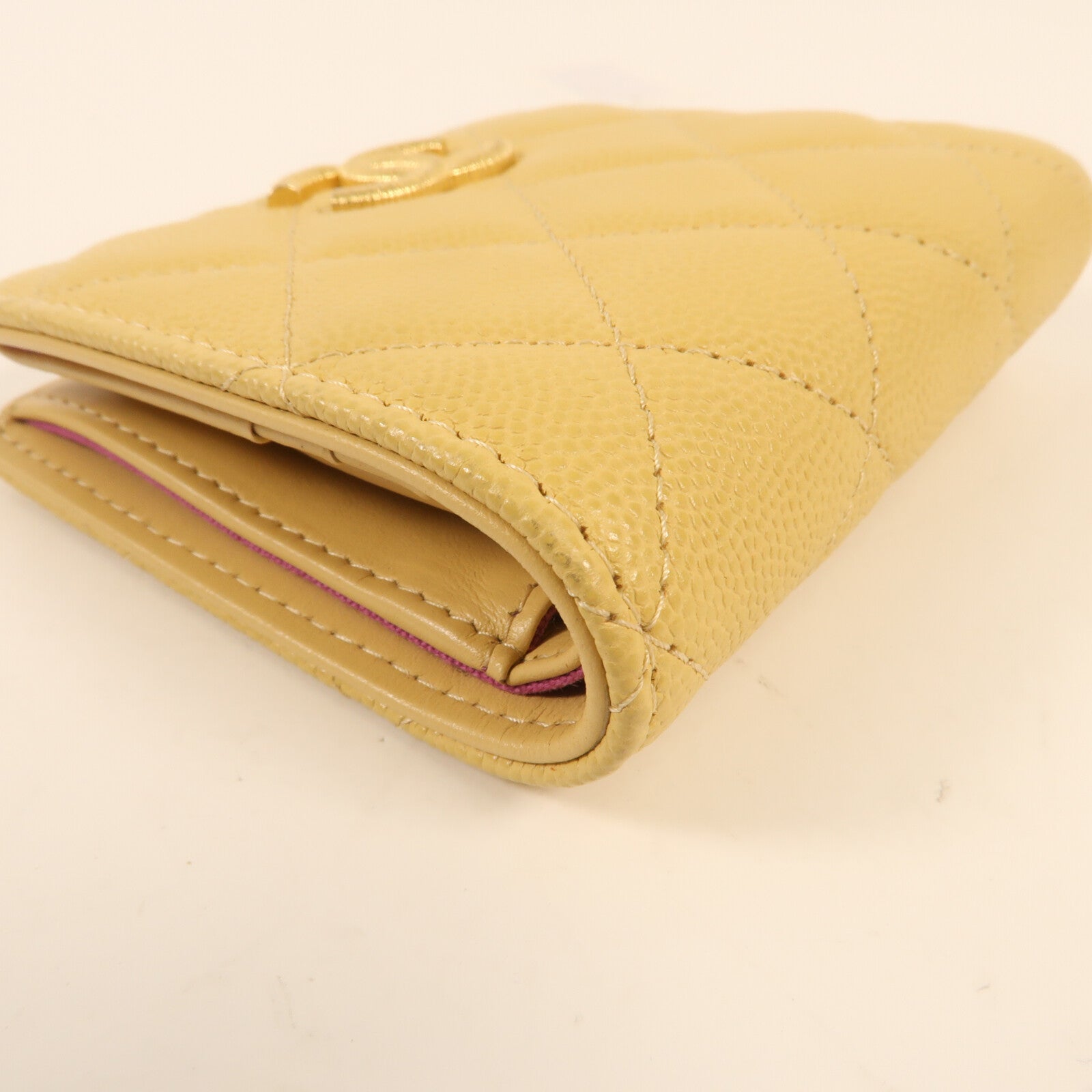 CHANEL 牛皮皮革Wallet金扣錢包