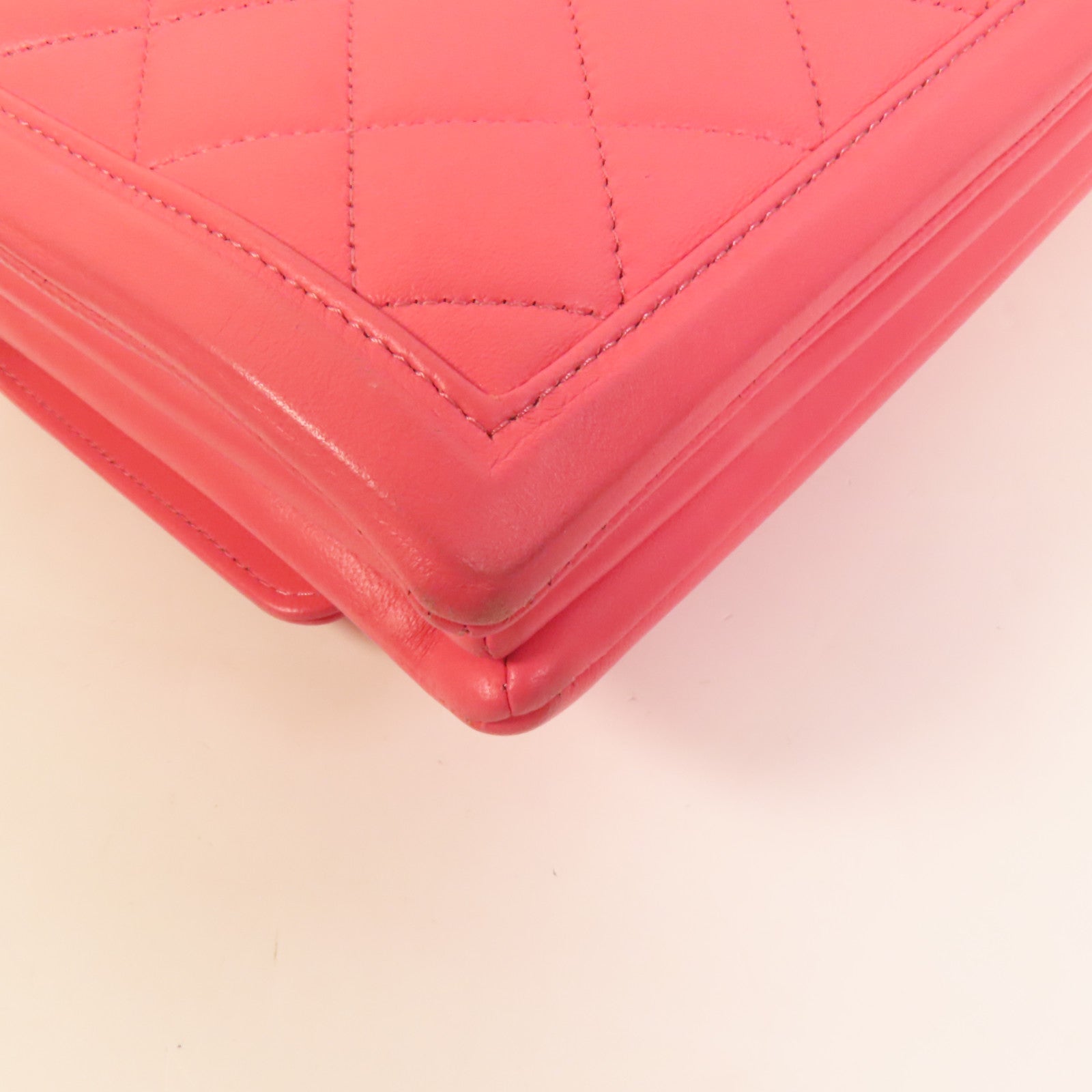 CHANEL 羊皮皮革Qulited Medium金扣肩背袋