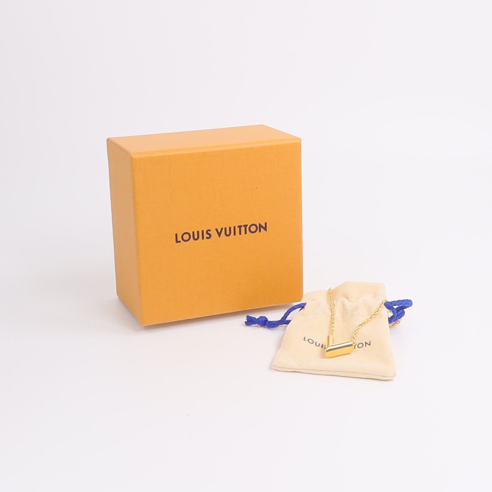 LOUIS VUITTON 金屬Essential V Necklace項鍊