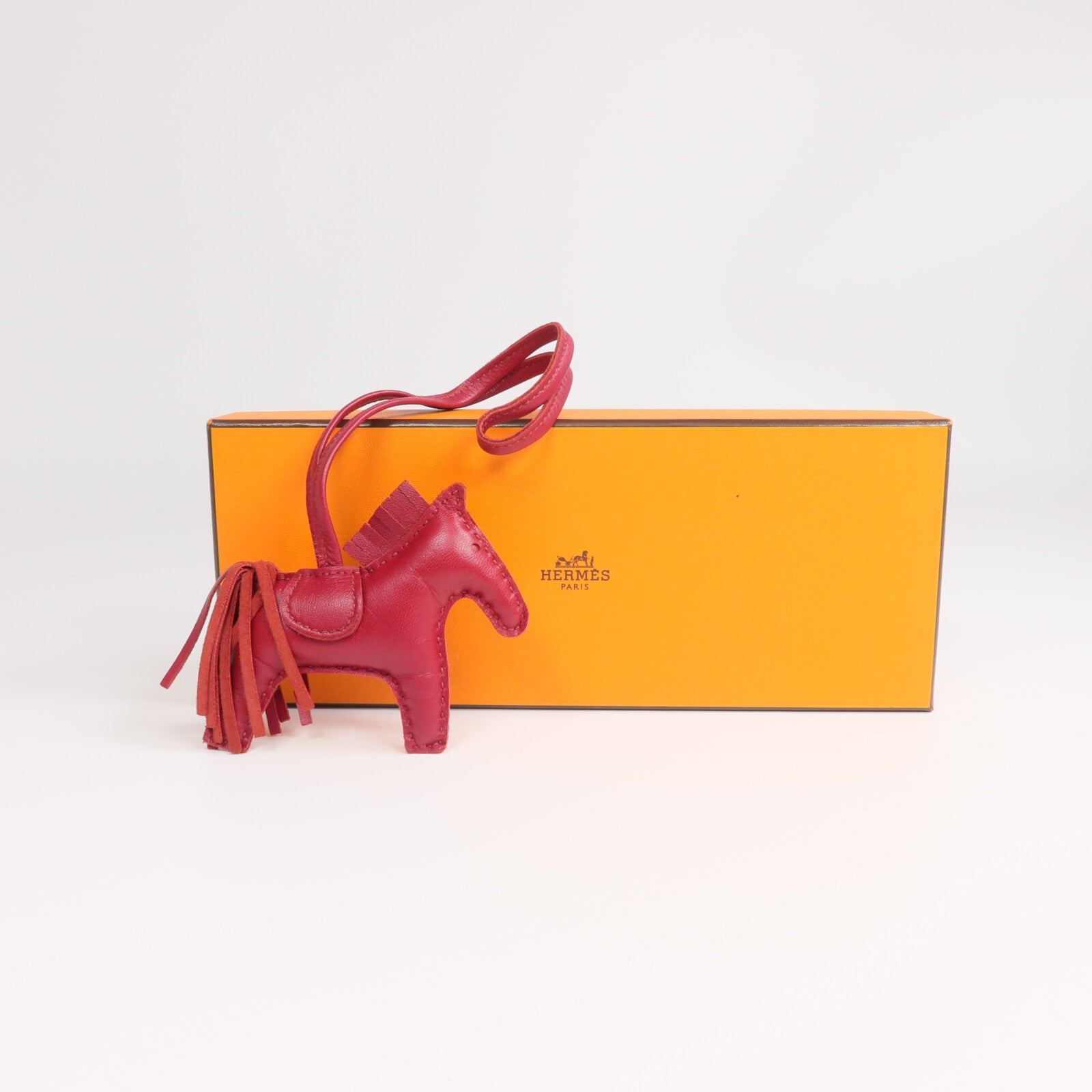 HERMES 【激減優惠】Milo皮革Rodeo PM掛飾Rubis