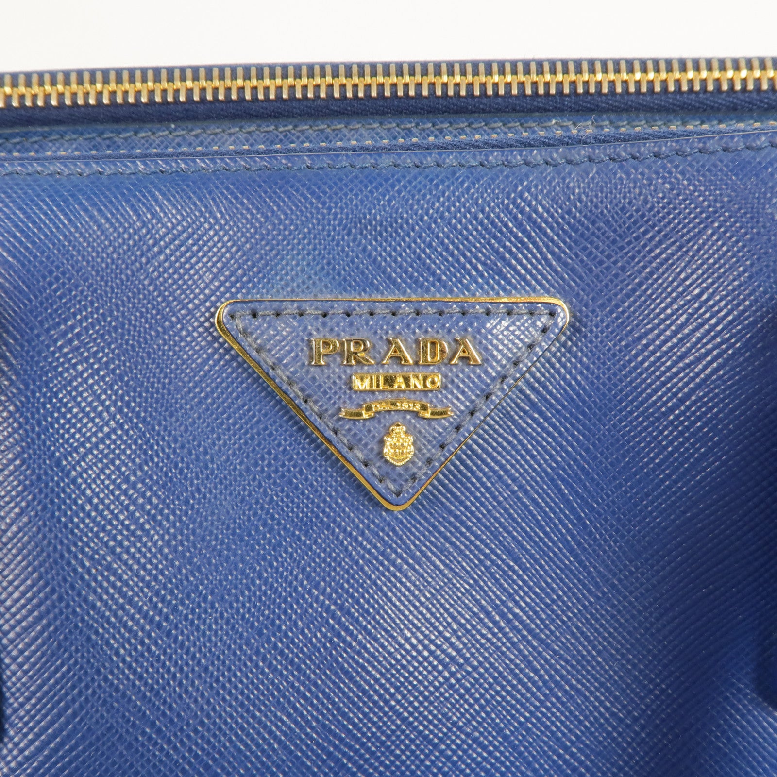 PRADA Saffiano皮革Galleria金扣手挽袋