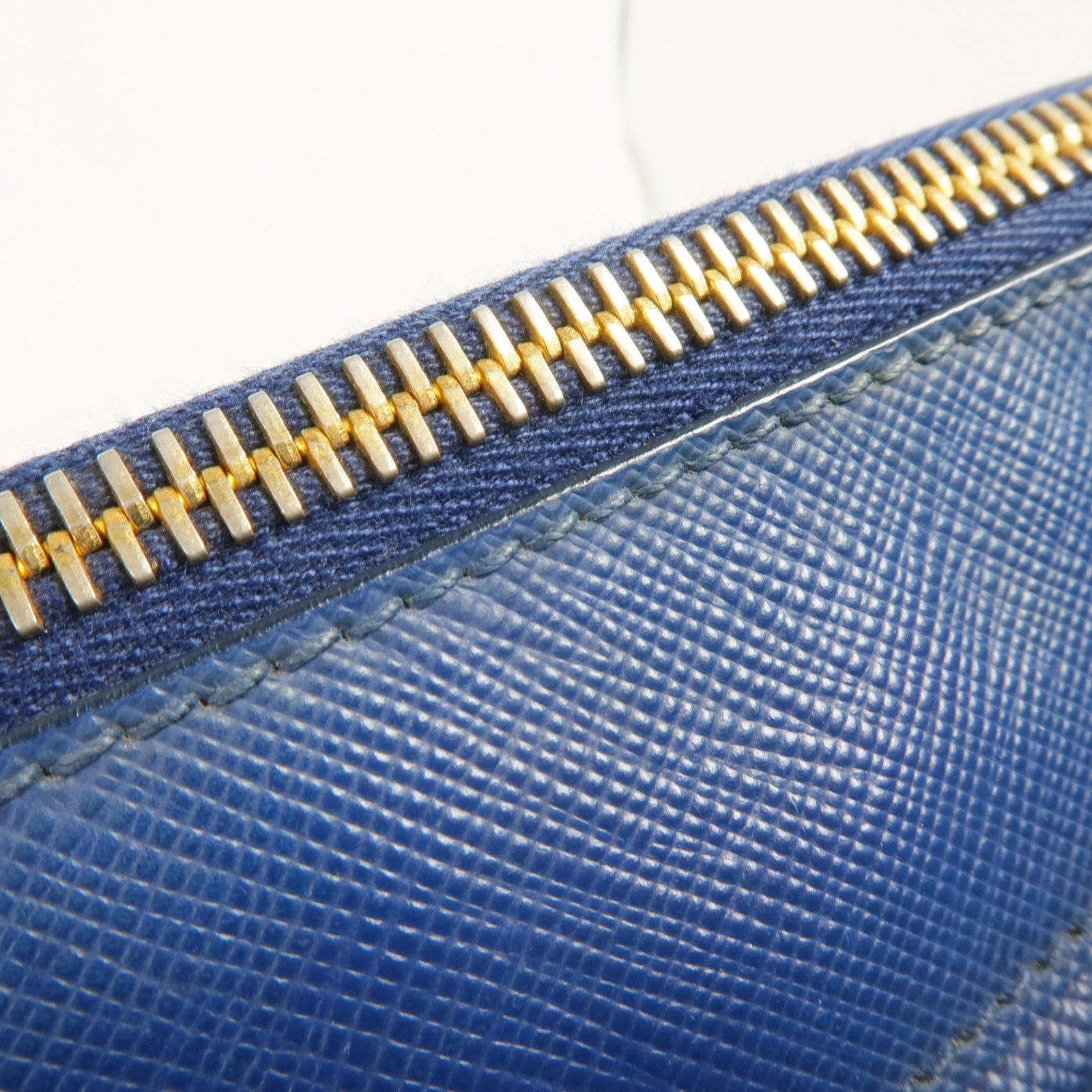 PRADA Saffiano皮革Galleria金扣手挽袋