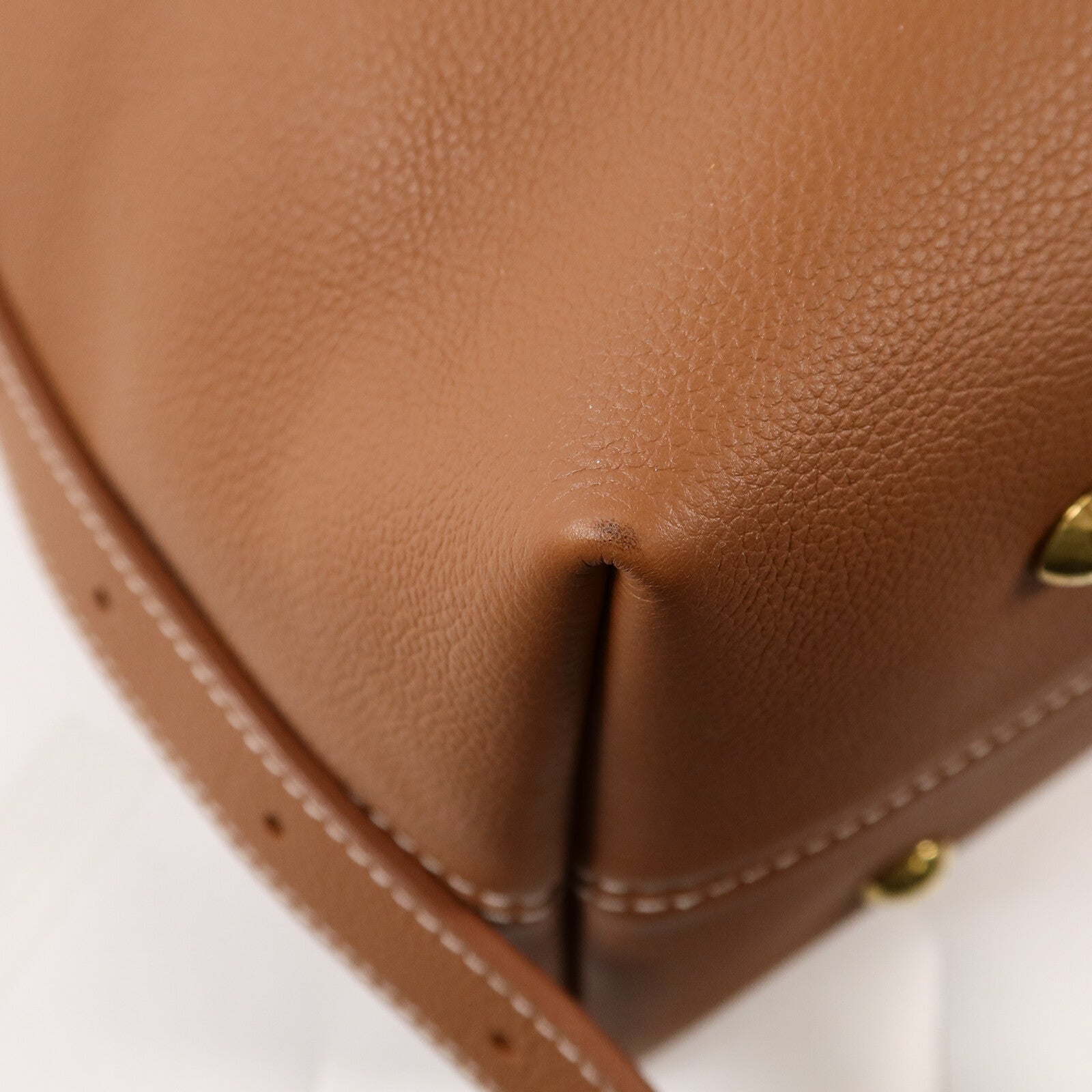 LOUIS VUITTON 牛皮皮革Low Key Hobo MM肩背袋